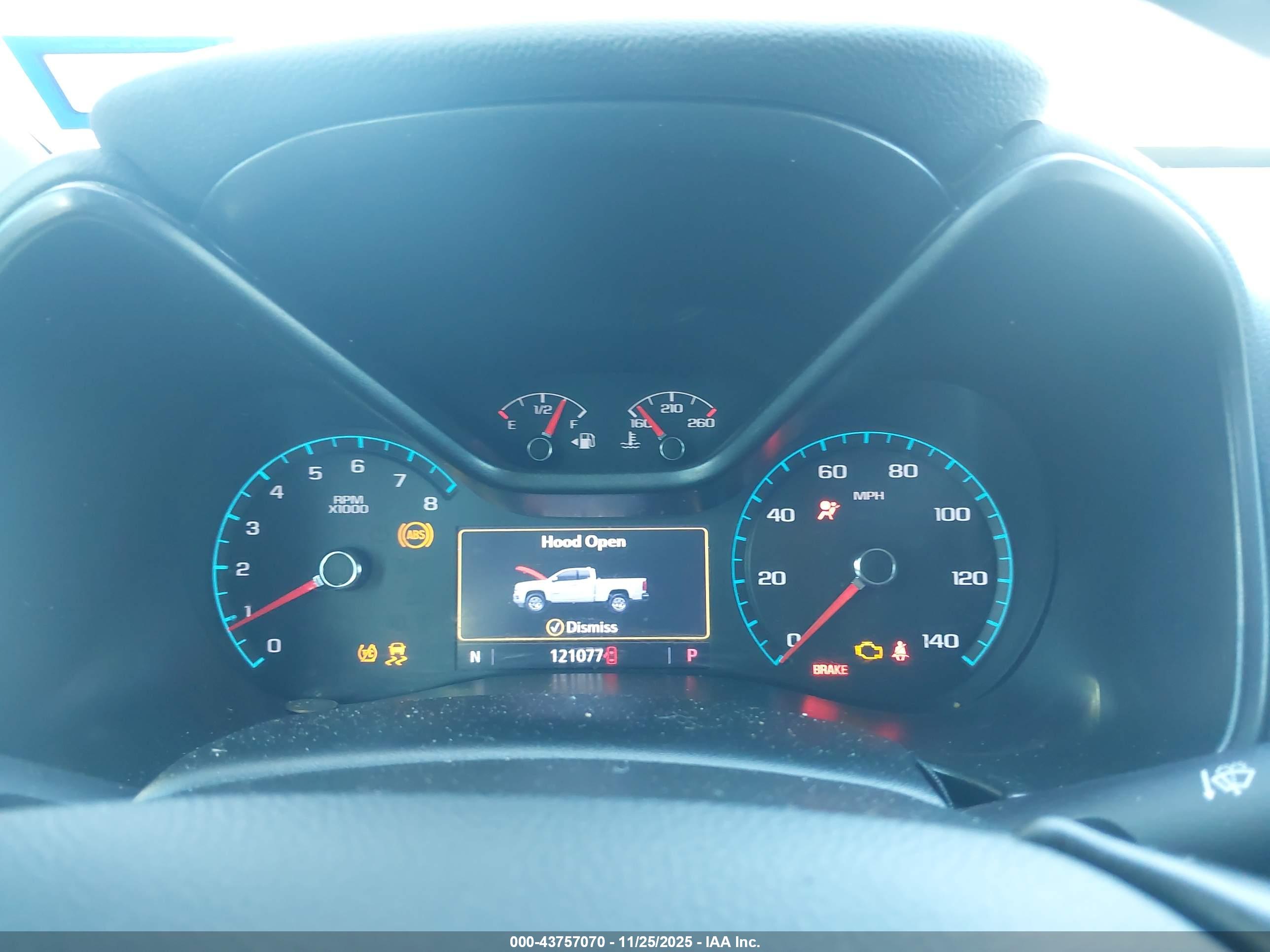 CHEVROLET COLORADO image 7