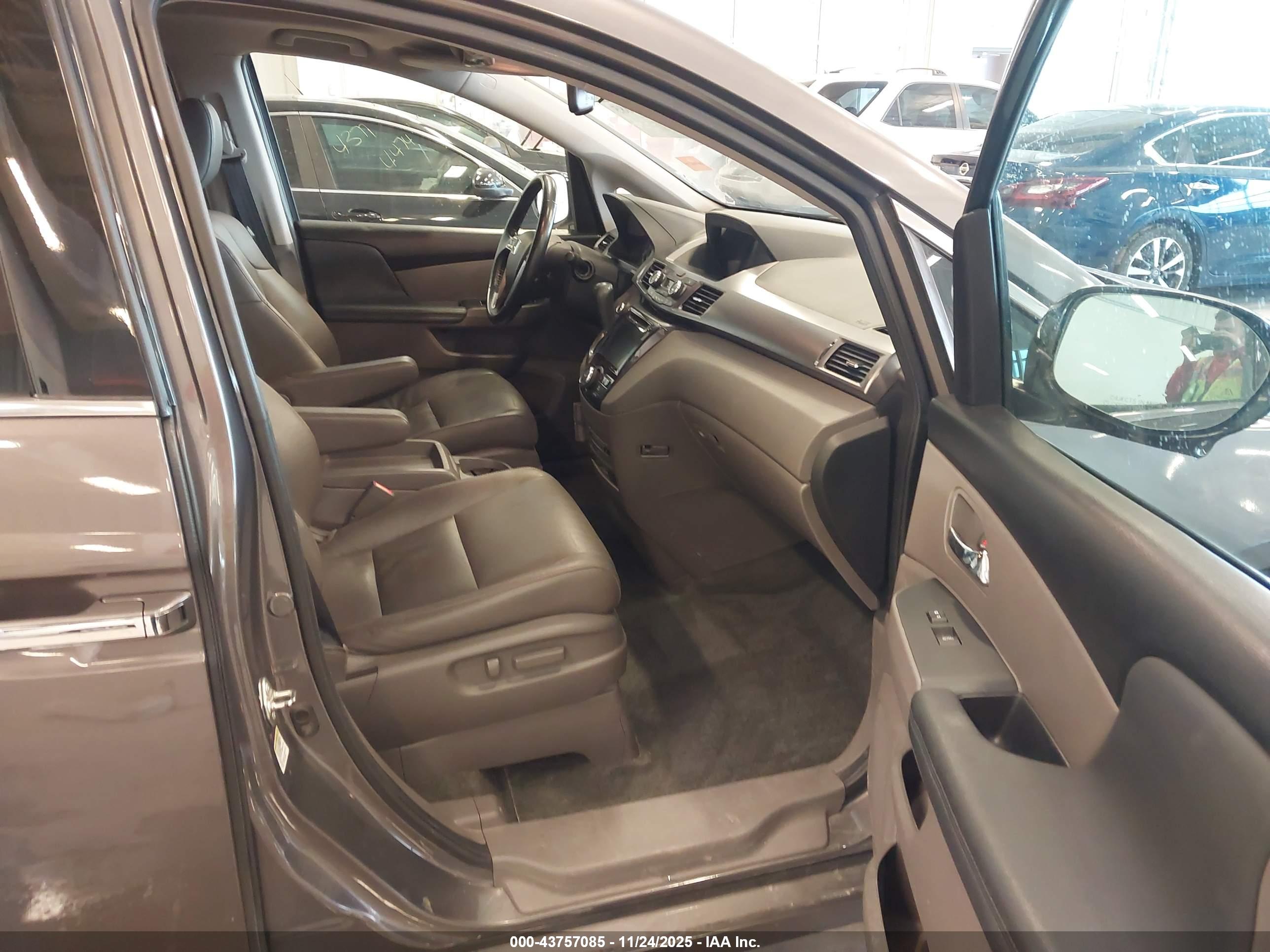HONDA ODYSSEY image 5