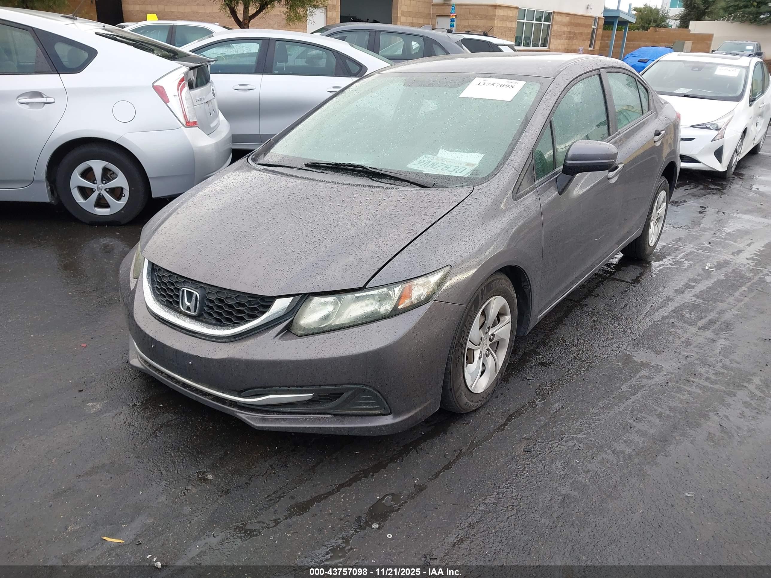 HONDA CIVIC image 2