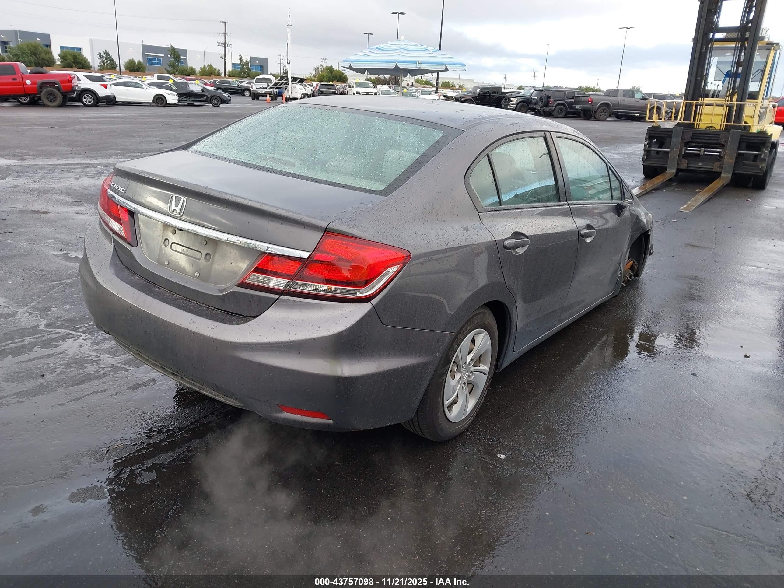 HONDA CIVIC image 4