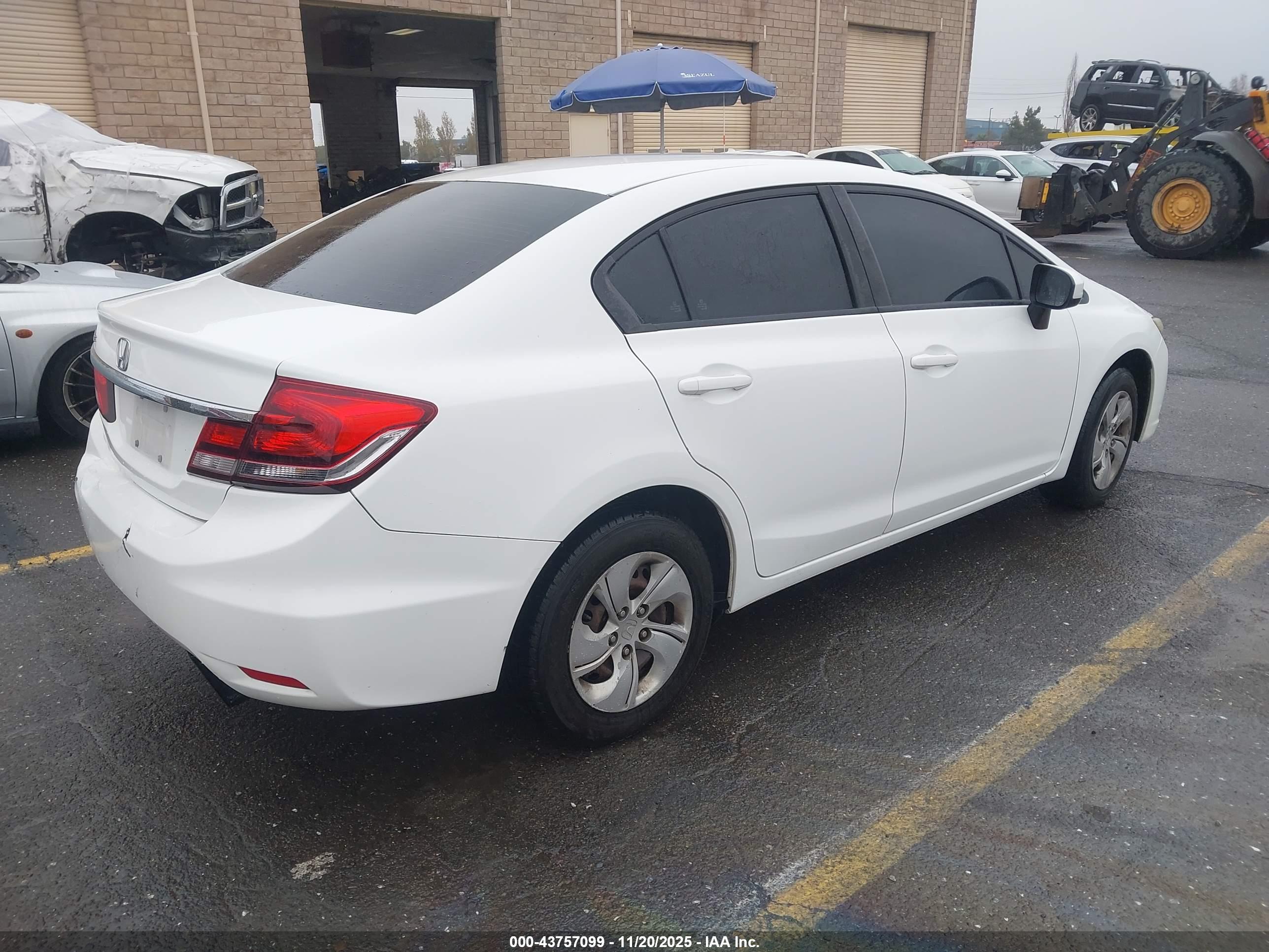 HONDA CIVIC image 4