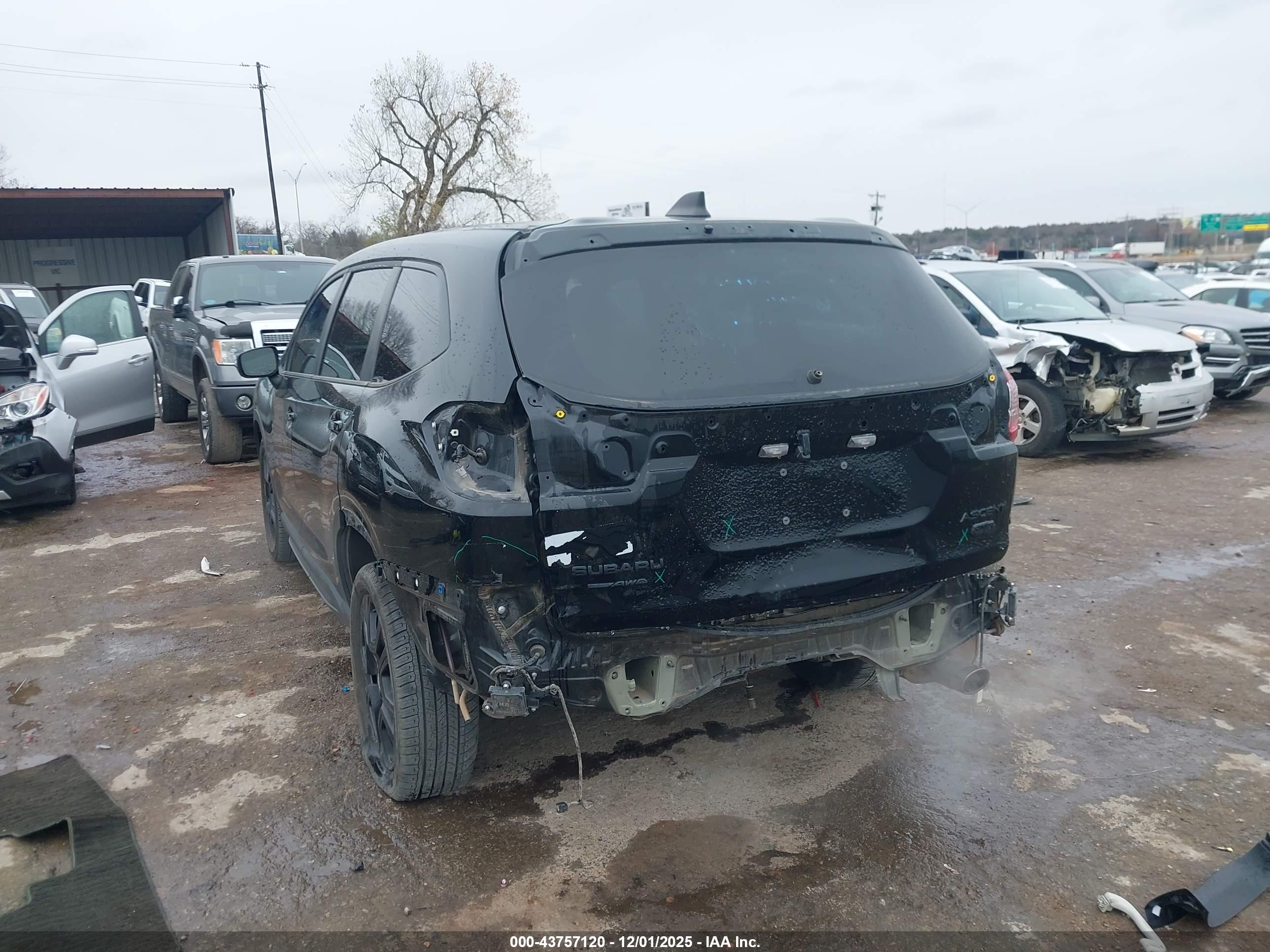 SUBARU ASCENT image 6