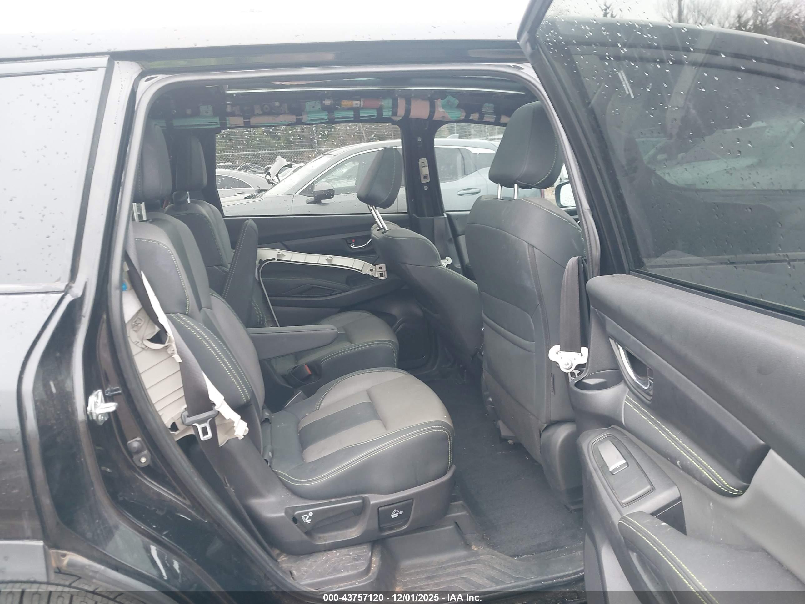 SUBARU ASCENT image 8