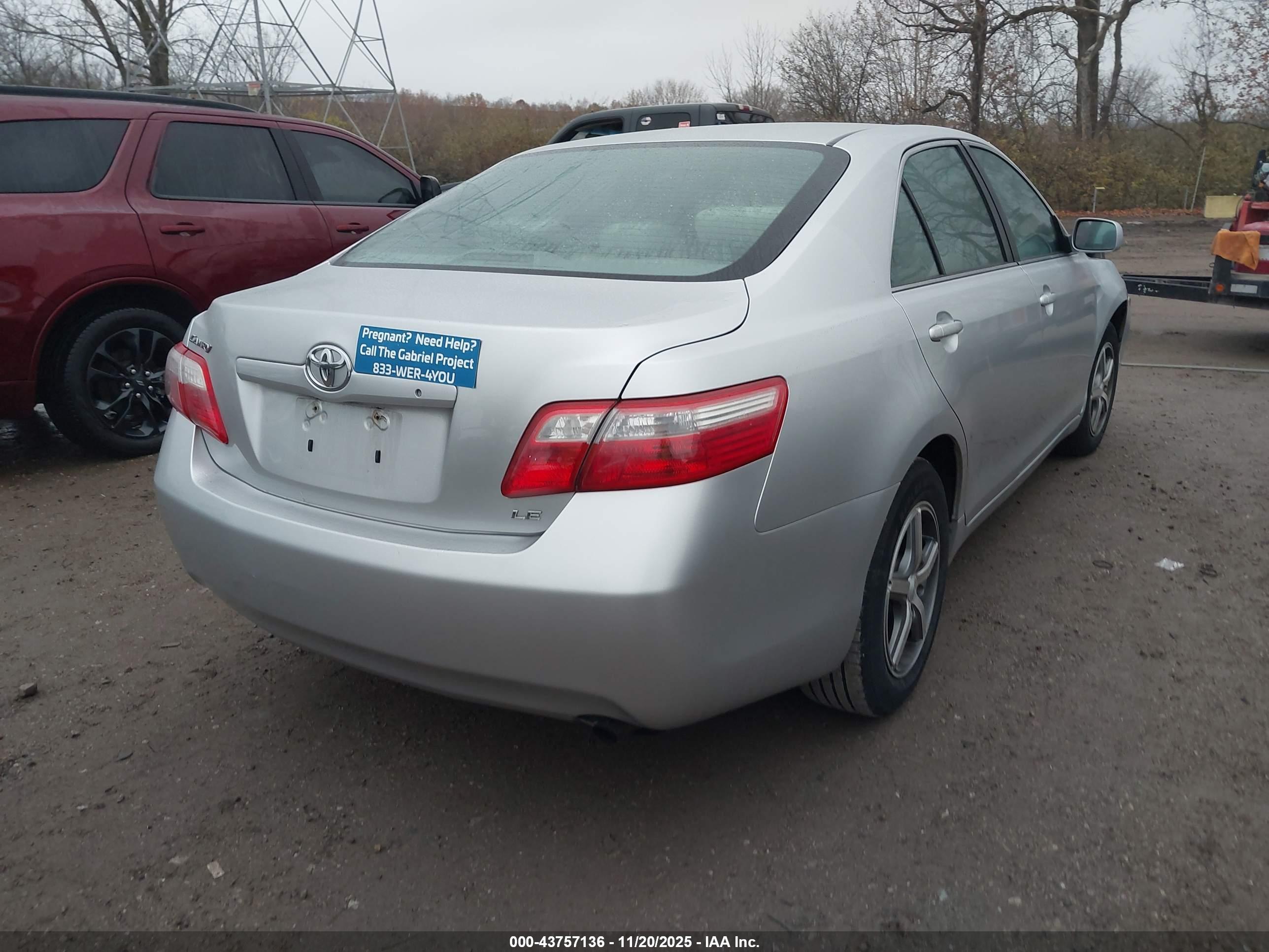 TOYOTA CAMRY image 4
