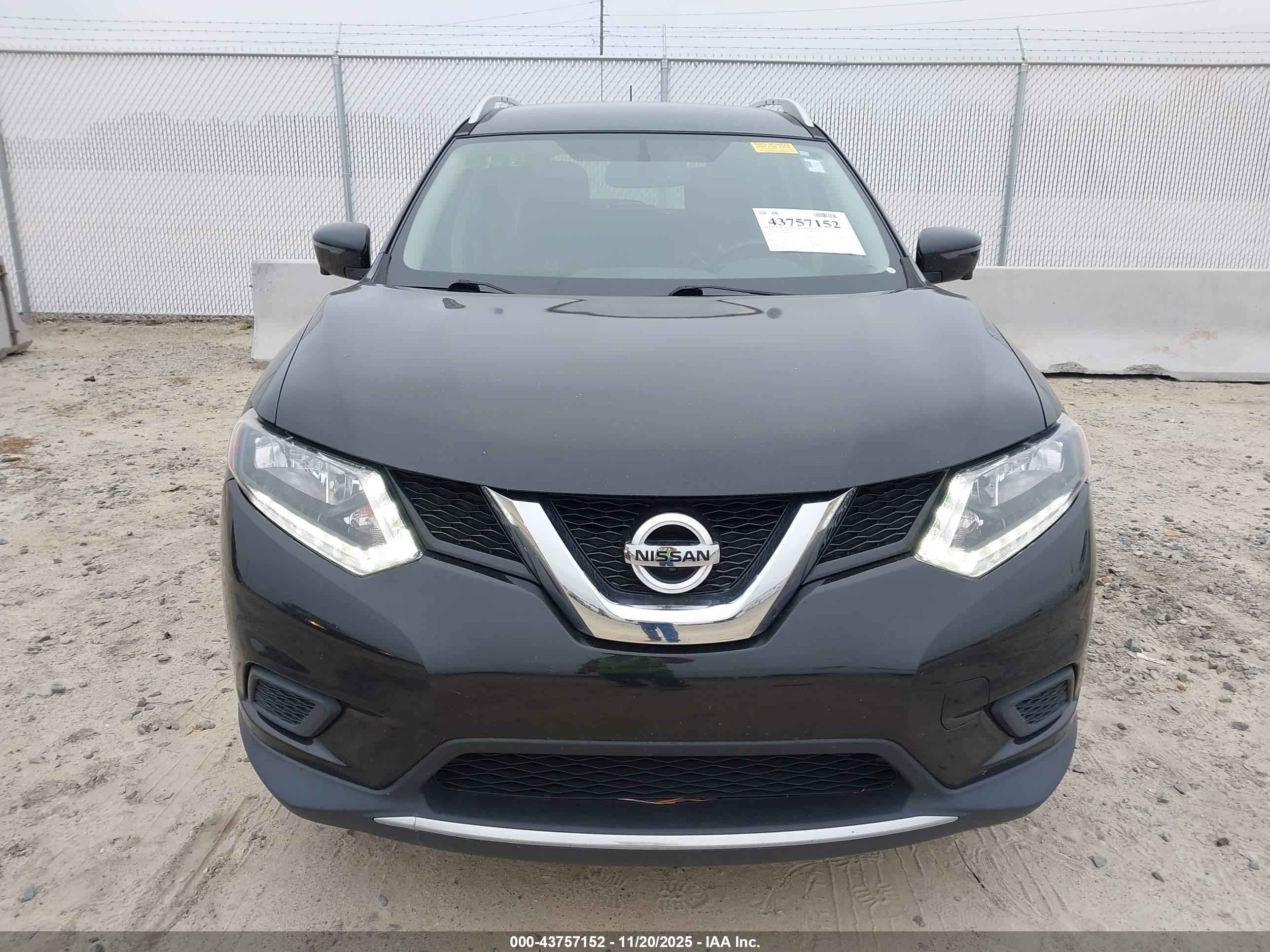 NISSAN ROGUE image 6