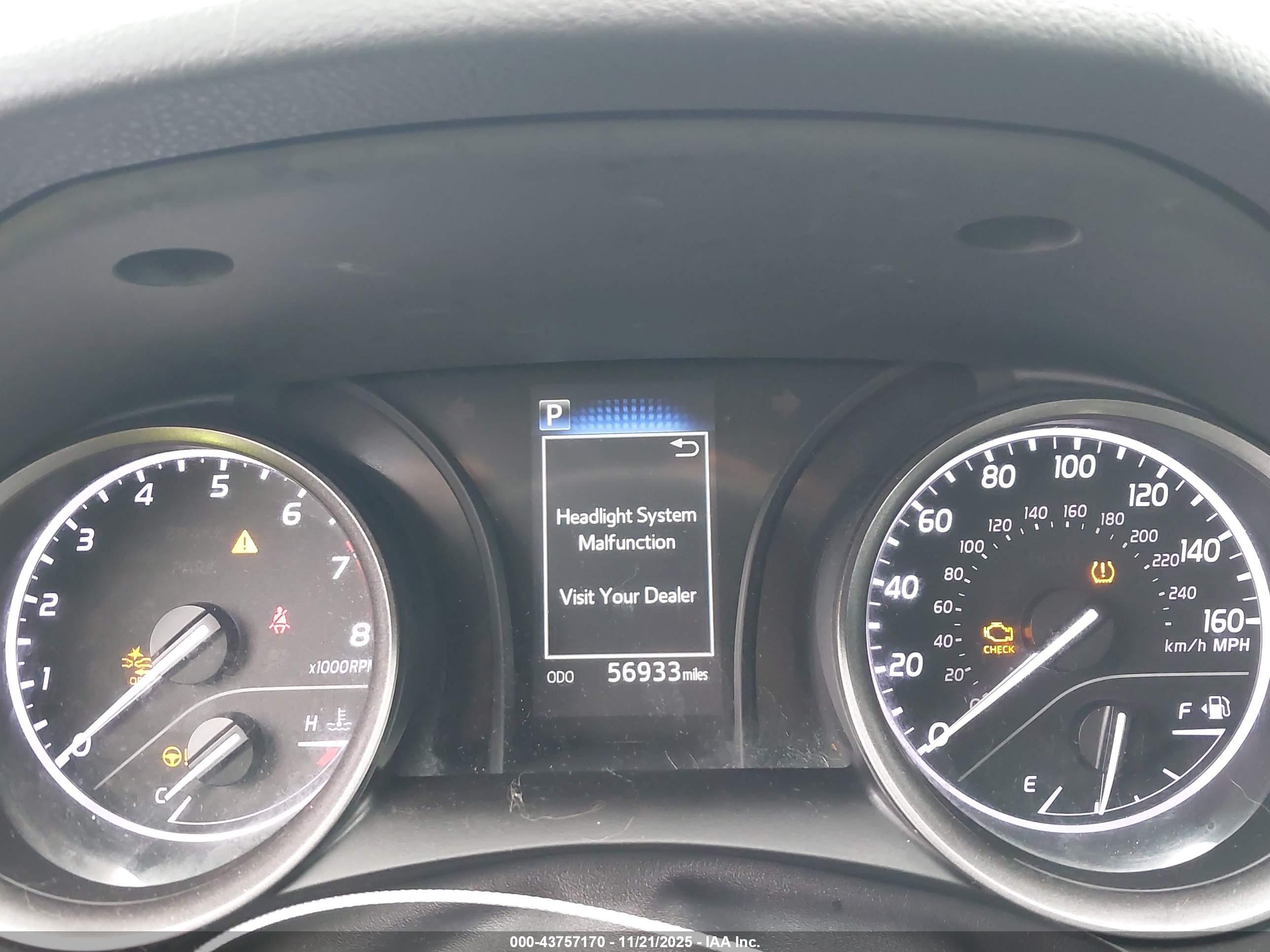 TOYOTA CAMRY image 7