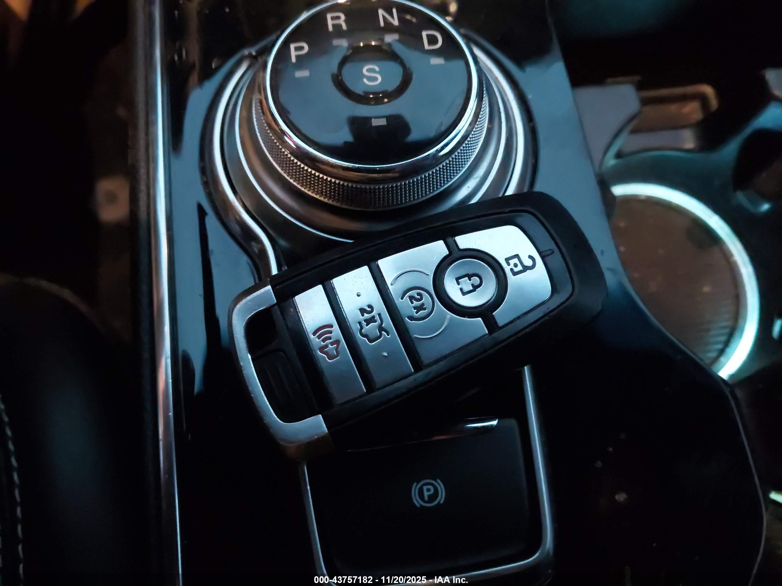FORD EDGE image 11