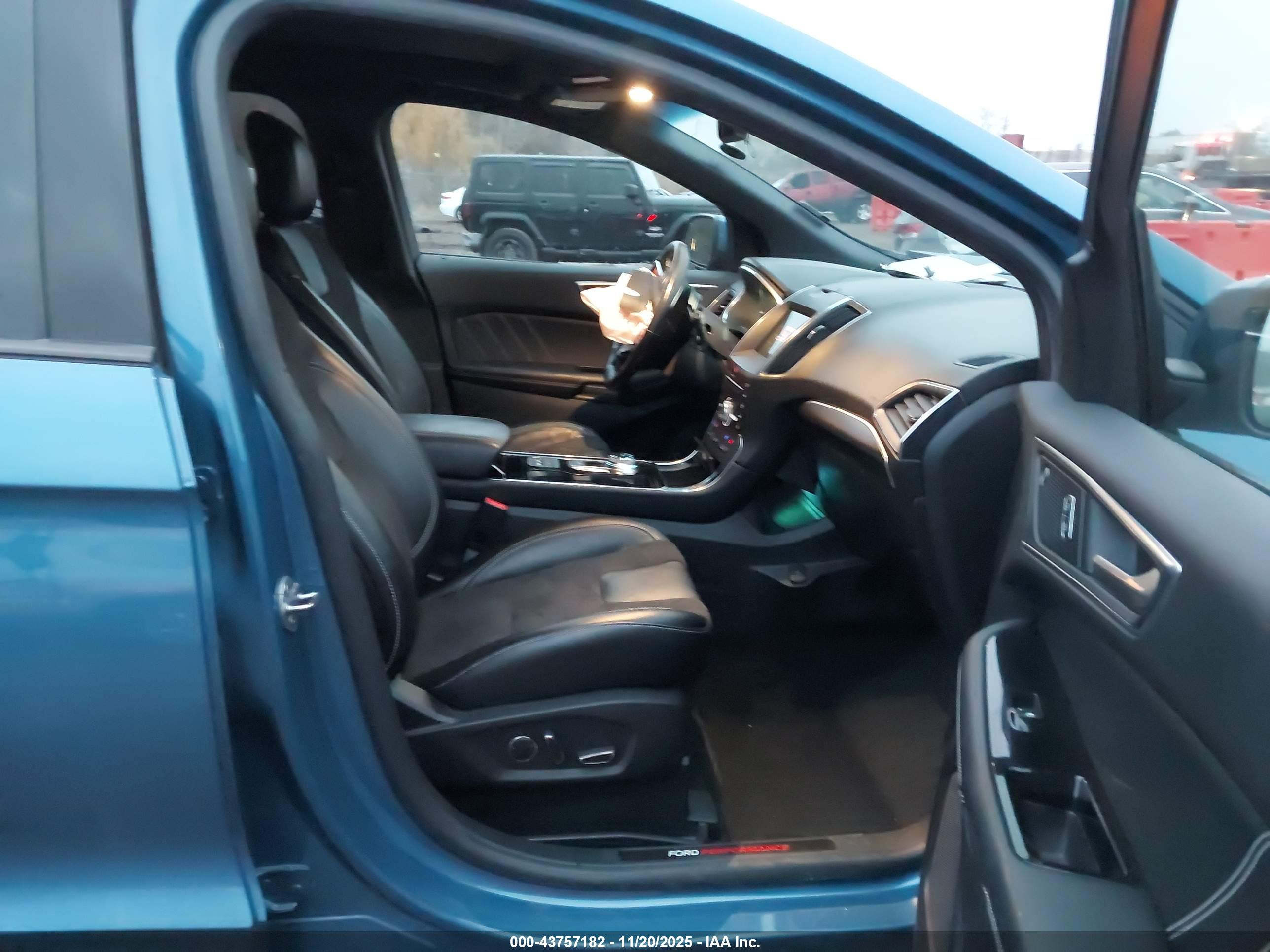 FORD EDGE image 5