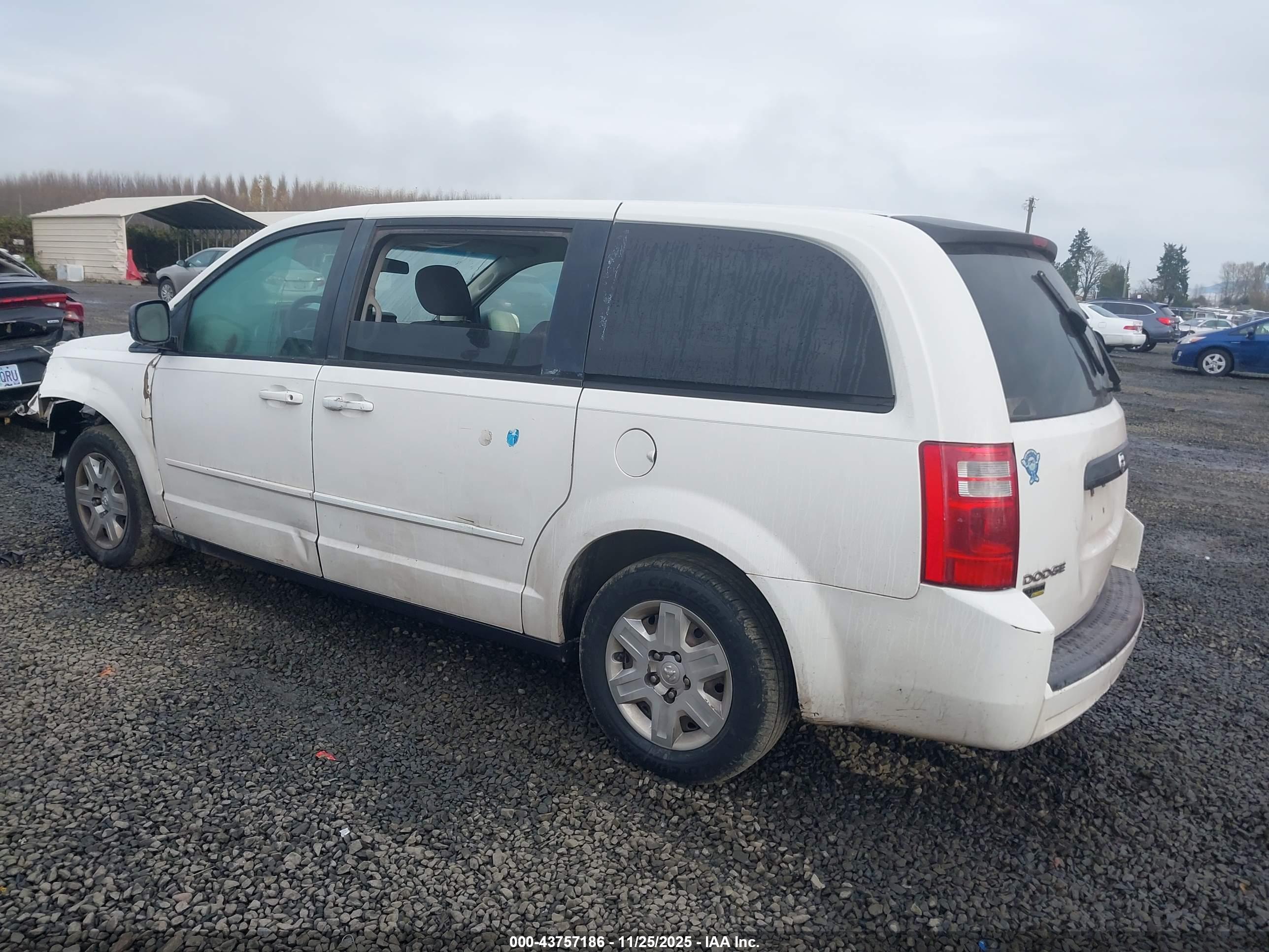 DODGE GRAND image 3