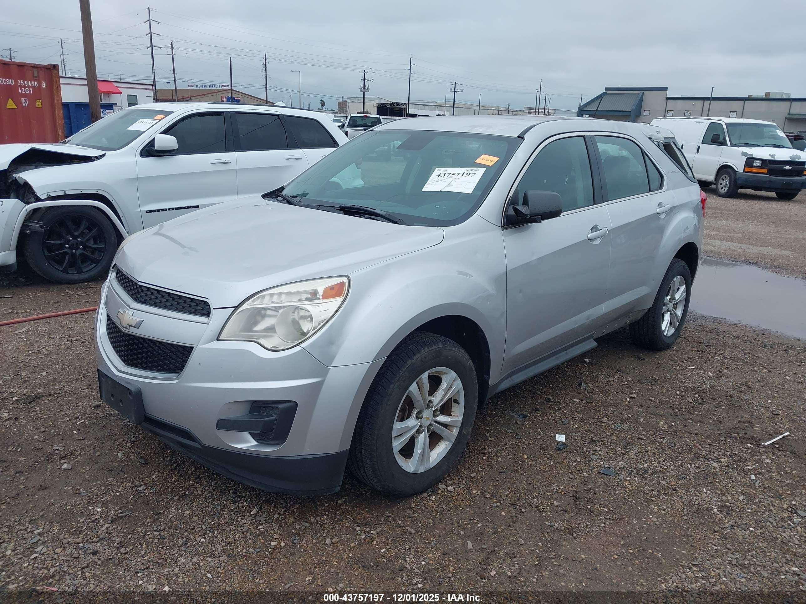 CHEVROLET EQUINOX image 2