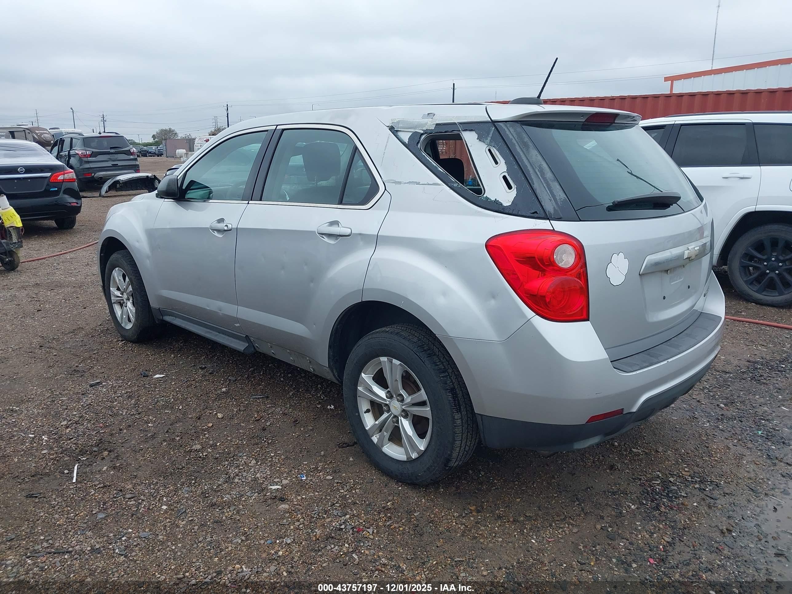 CHEVROLET EQUINOX image 3