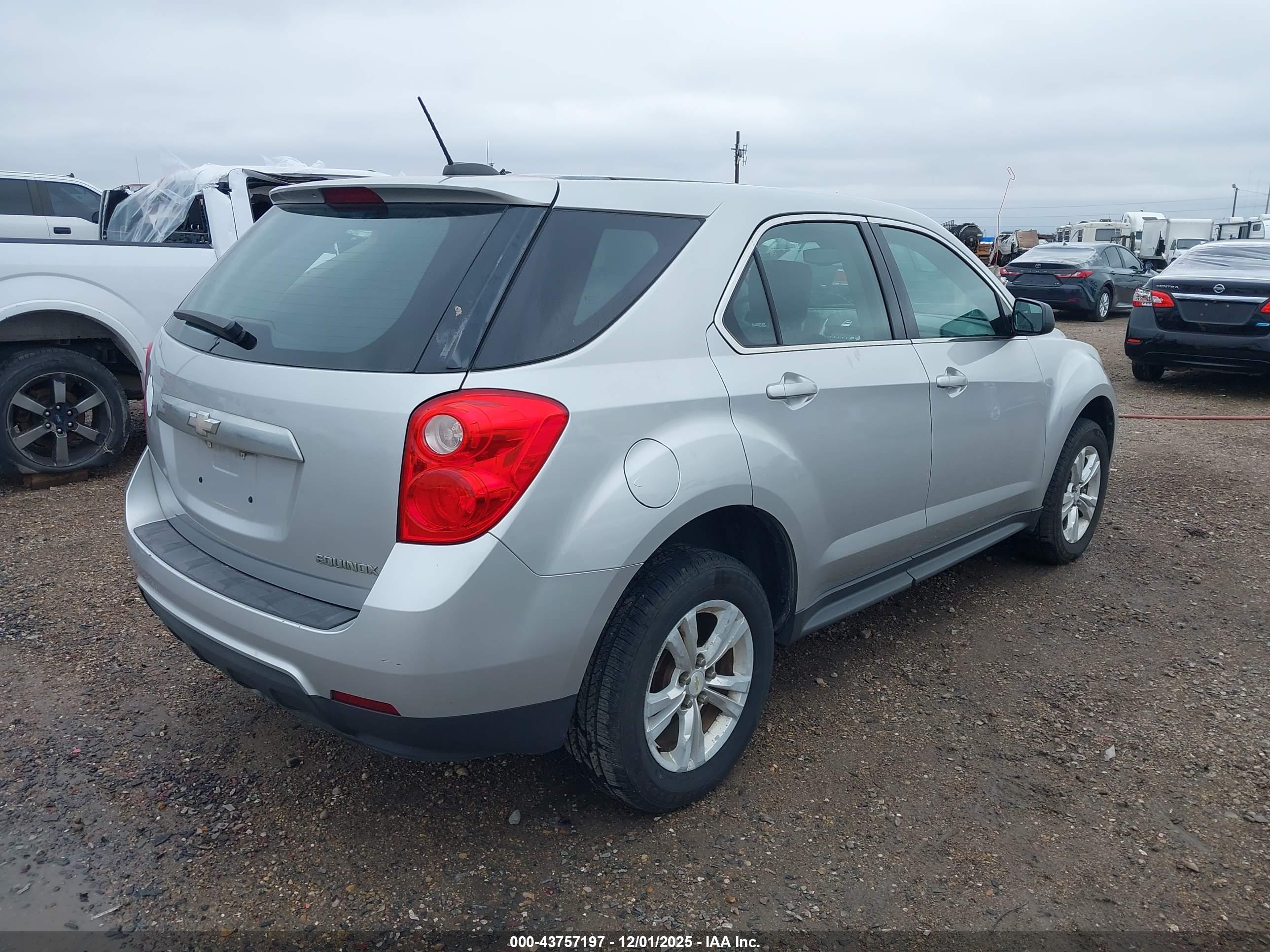 CHEVROLET EQUINOX image 4