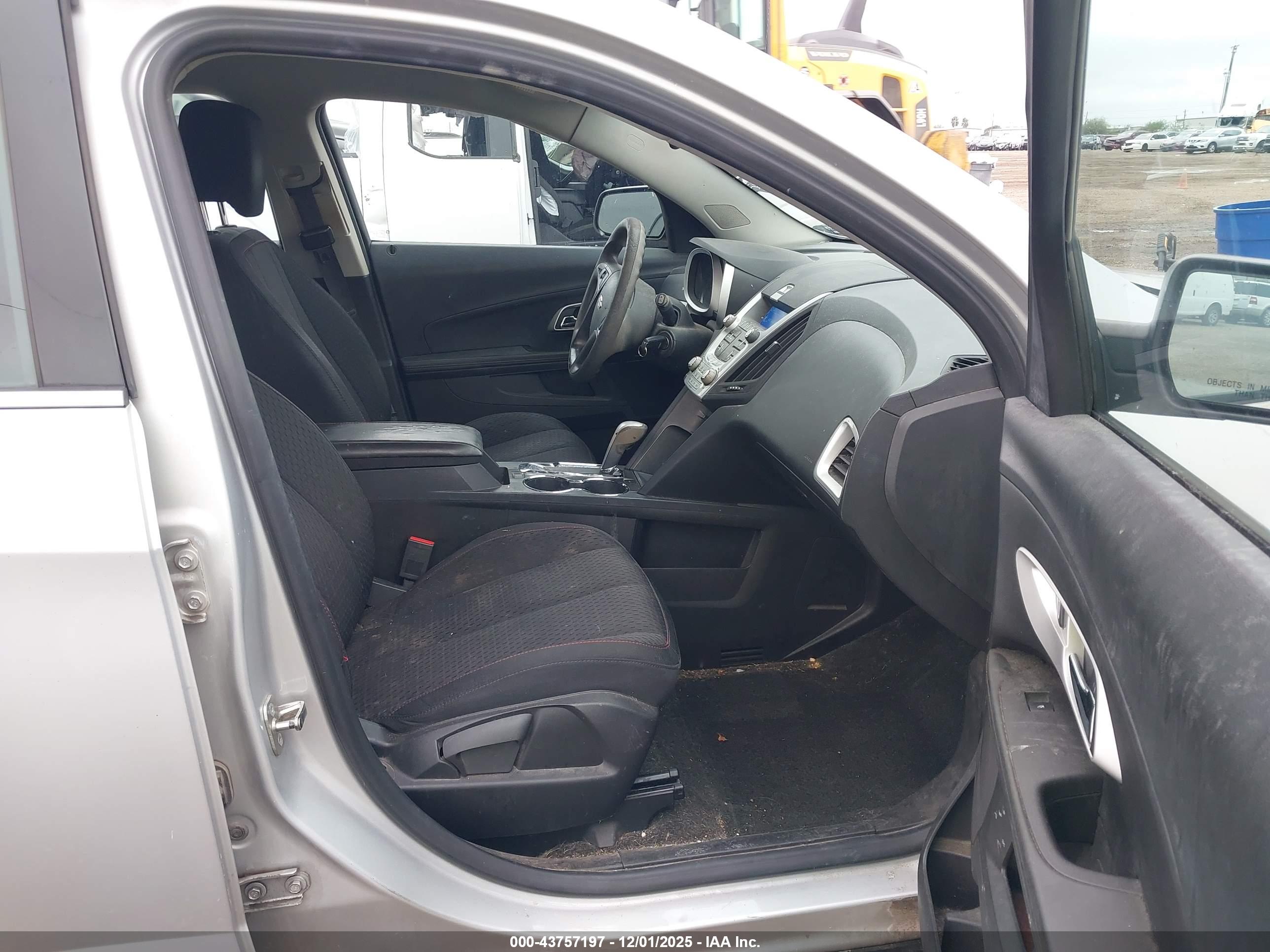CHEVROLET EQUINOX image 5