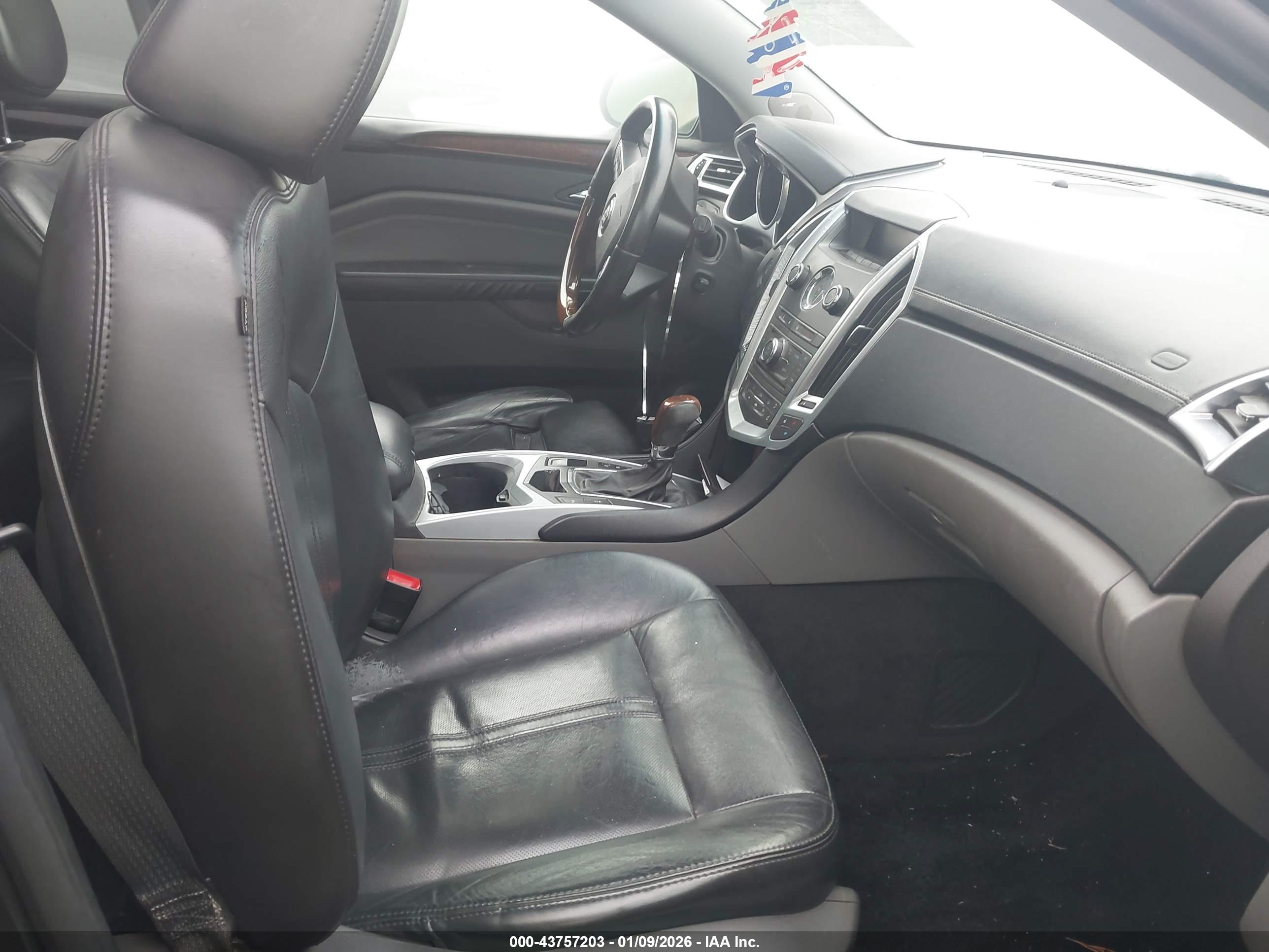 CADILLAC SRX image 5