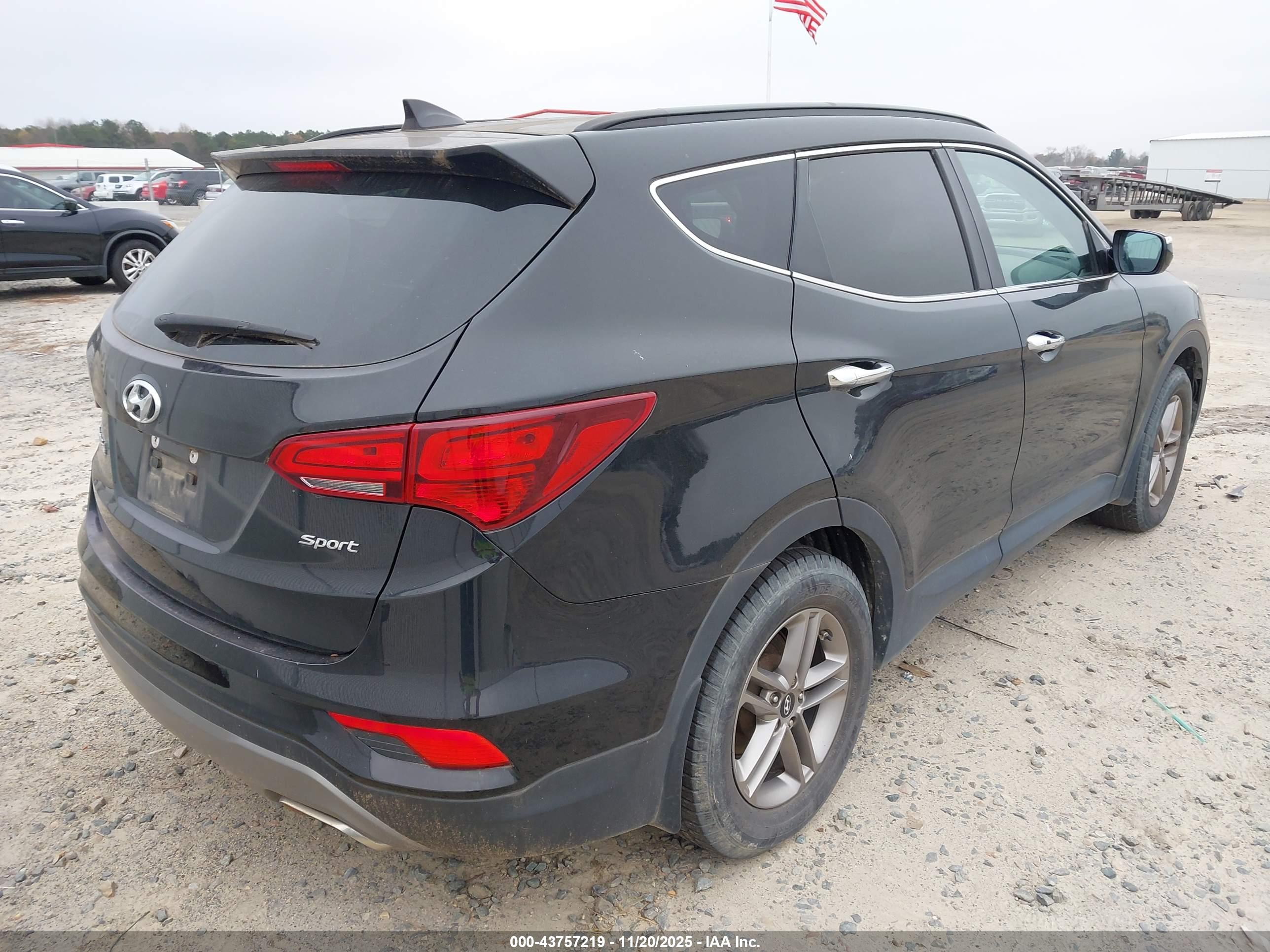 HYUNDAI SANTA image 4