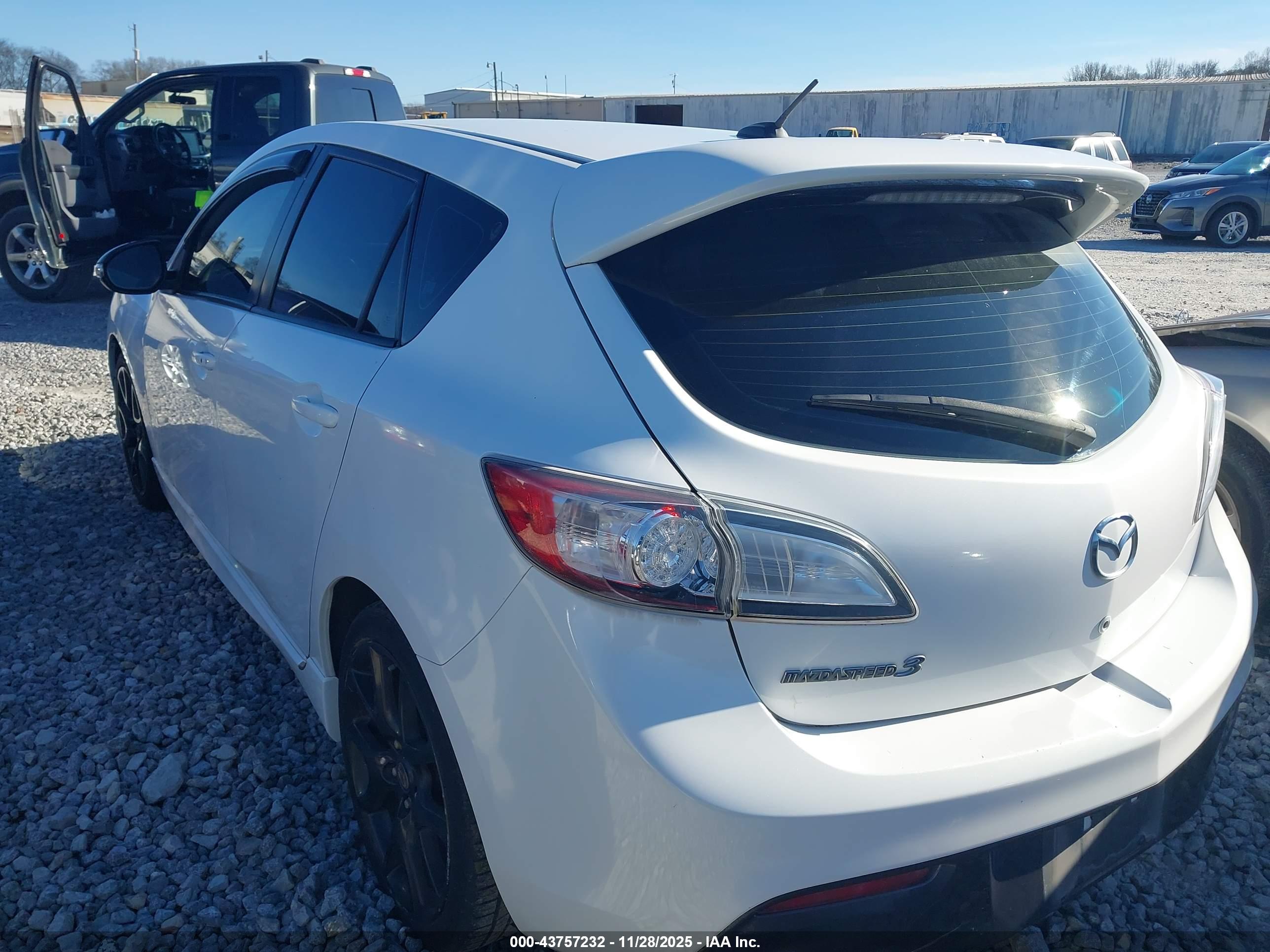 MAZDA MAZDASPEED3 image 3