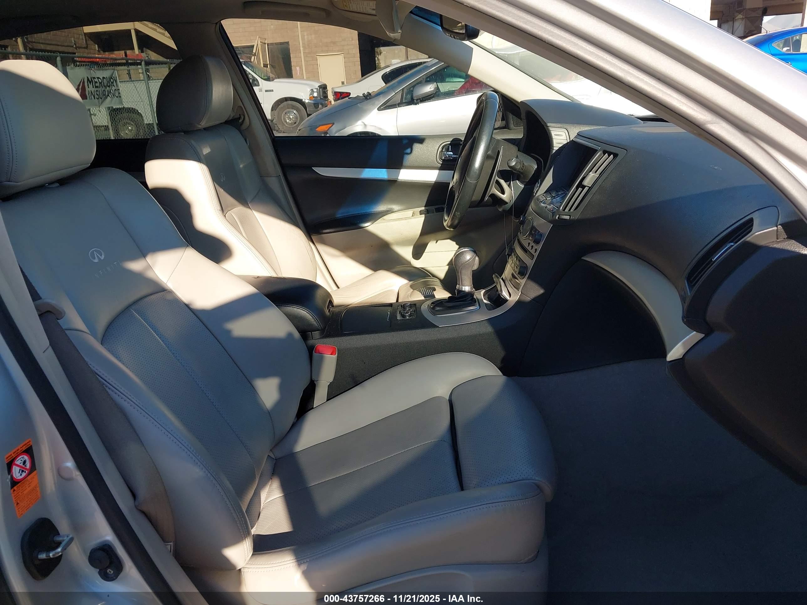 INFINITI G37X image 5