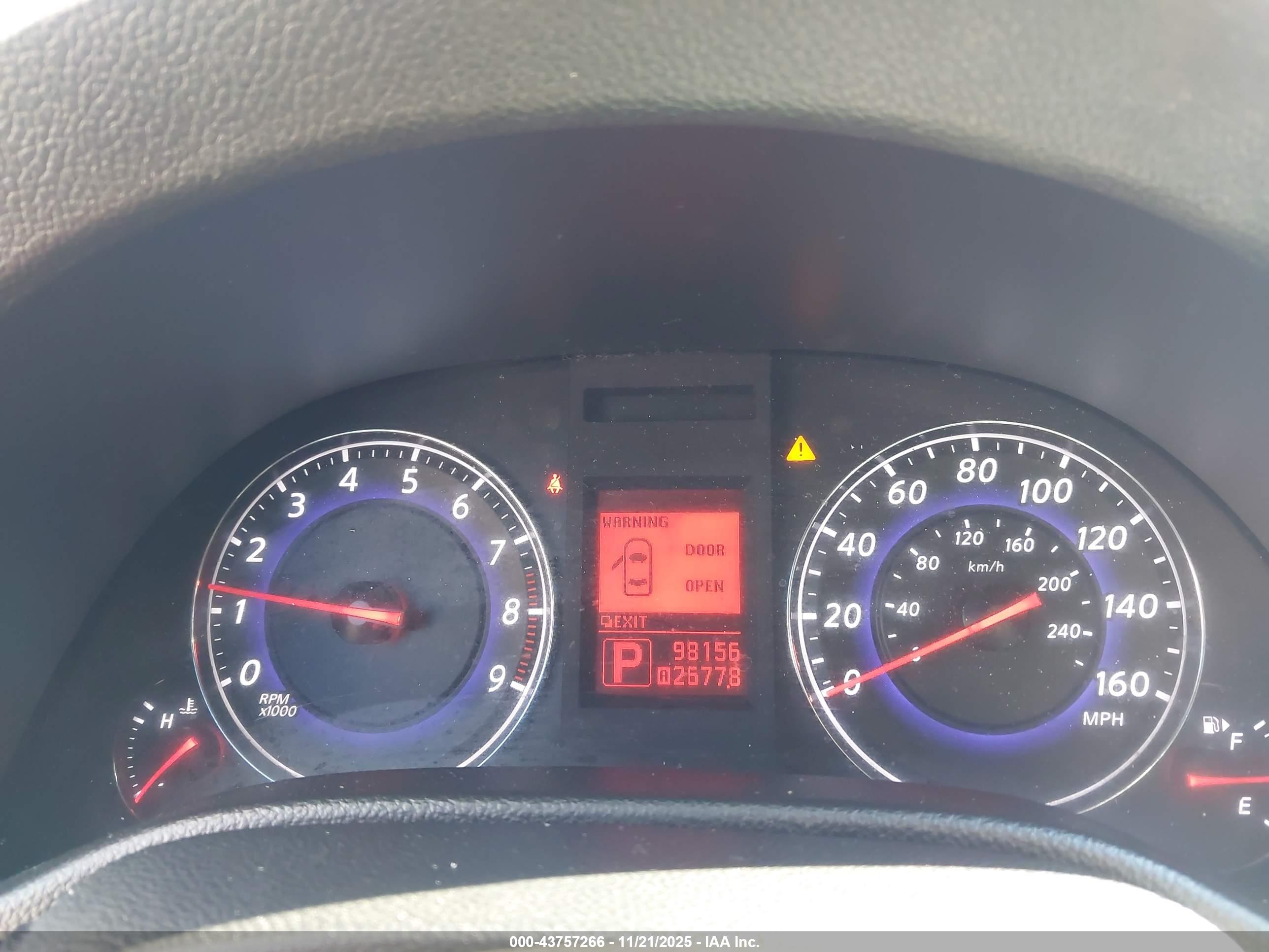INFINITI G37X image 7