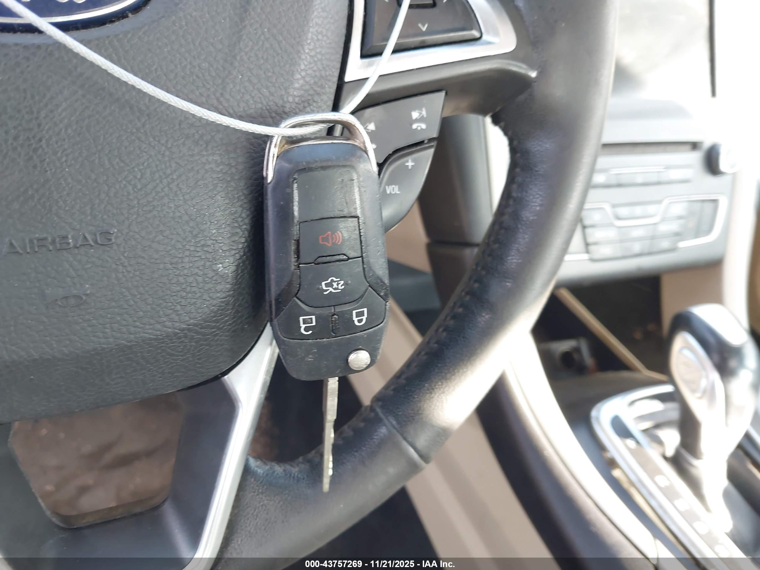 FORD FUSION image 11
