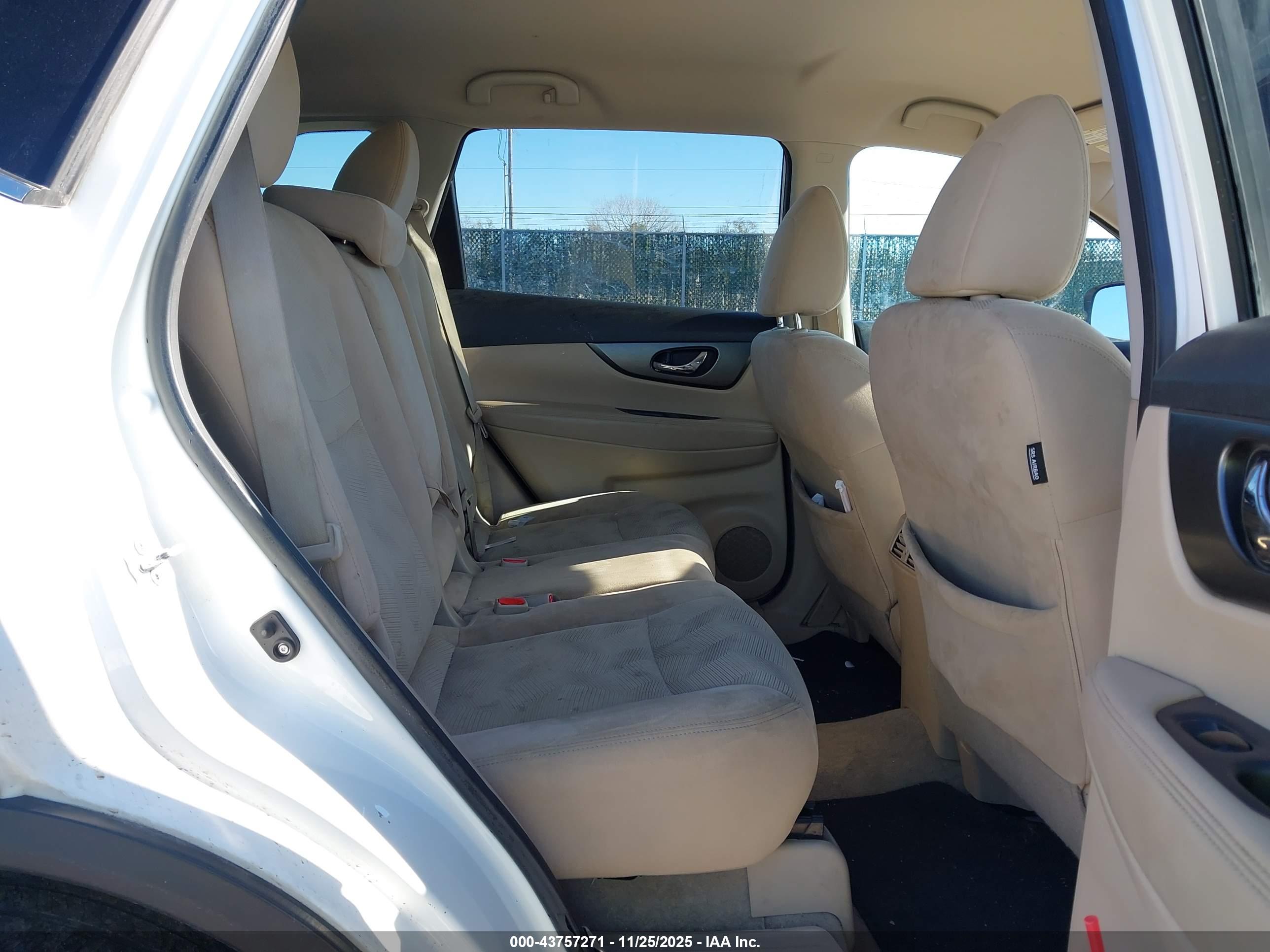 NISSAN ROGUE image 8