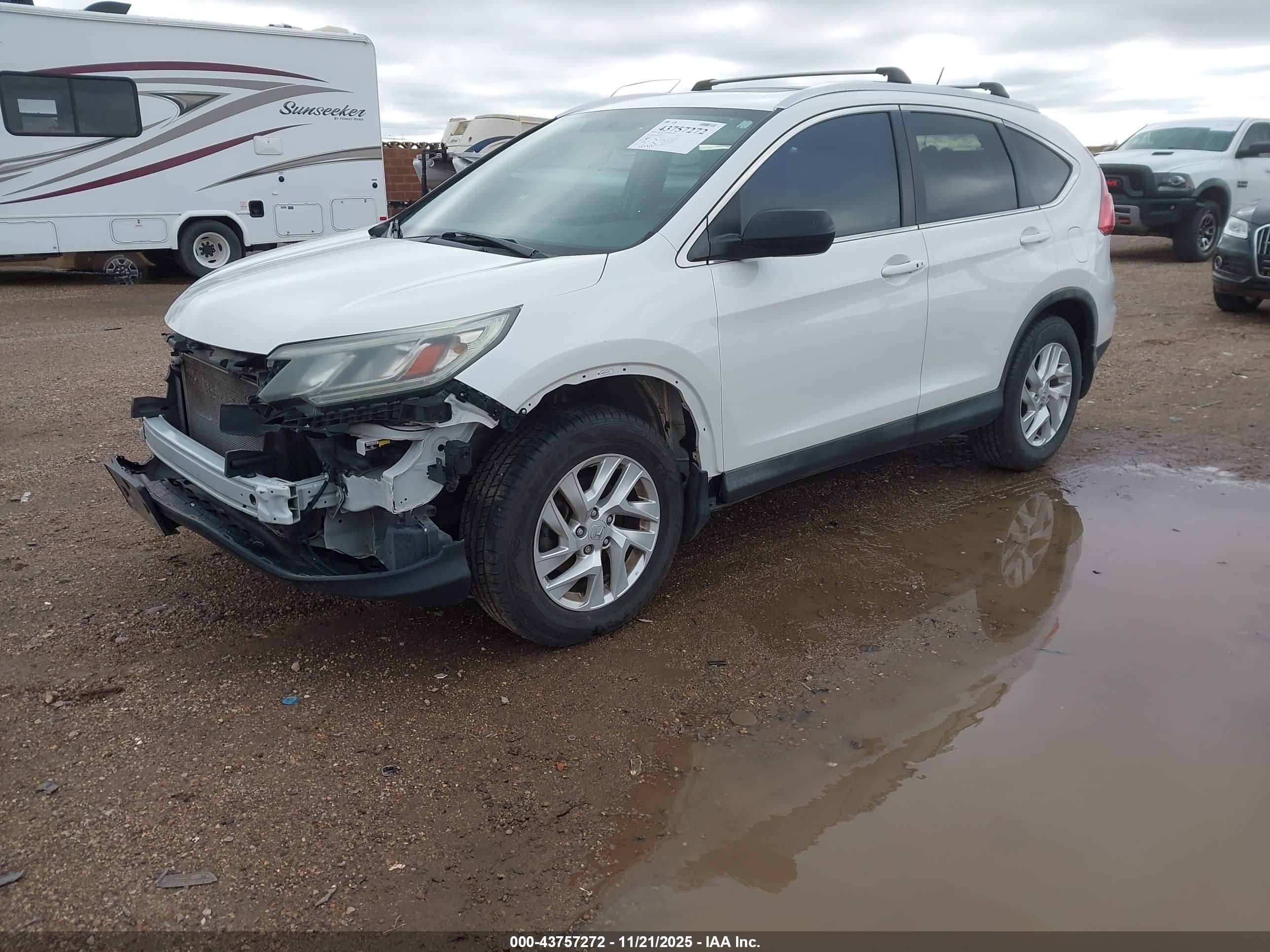 HONDA CR-V image 2