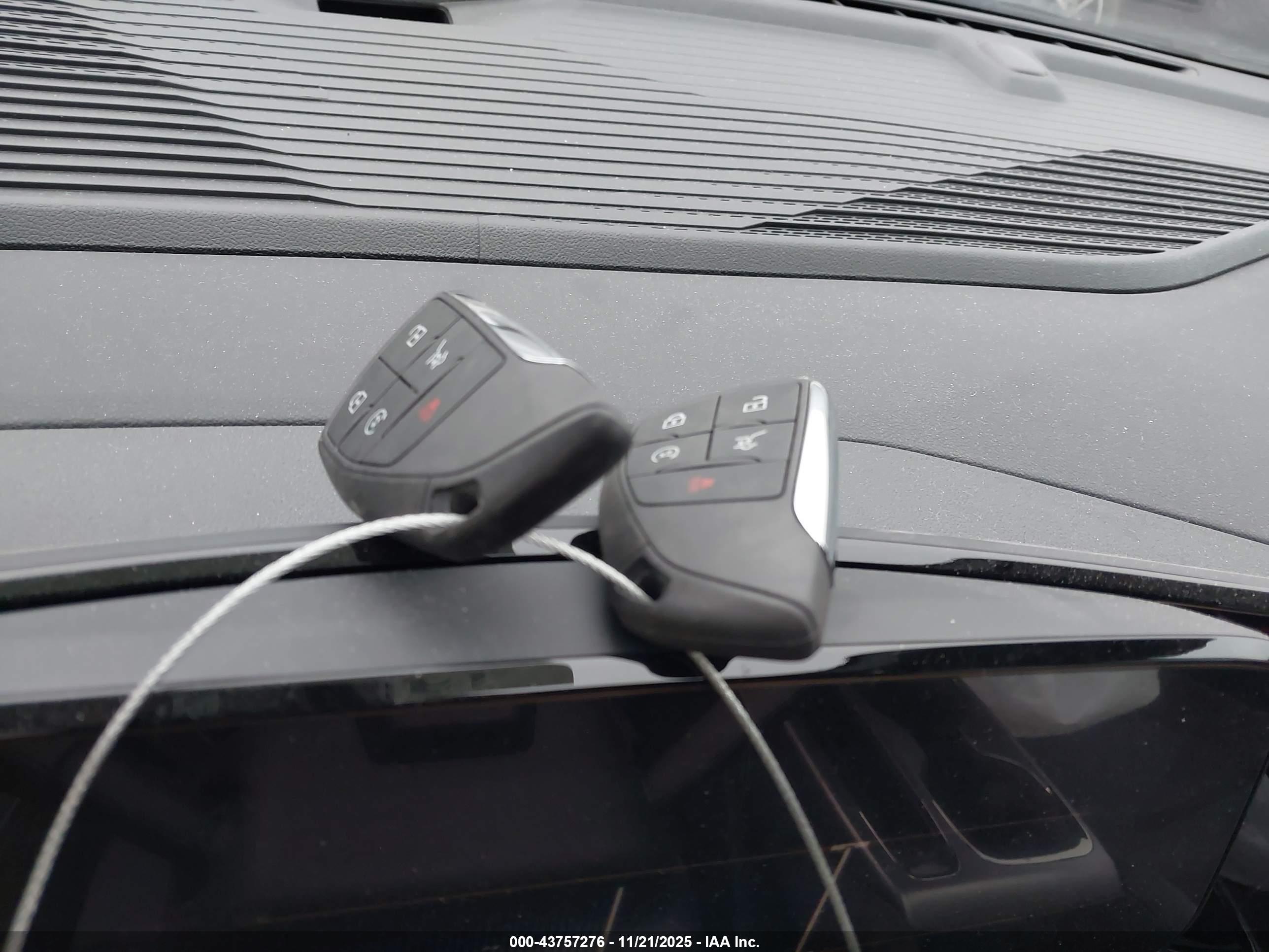 CHEVROLET EQUINOX image 11