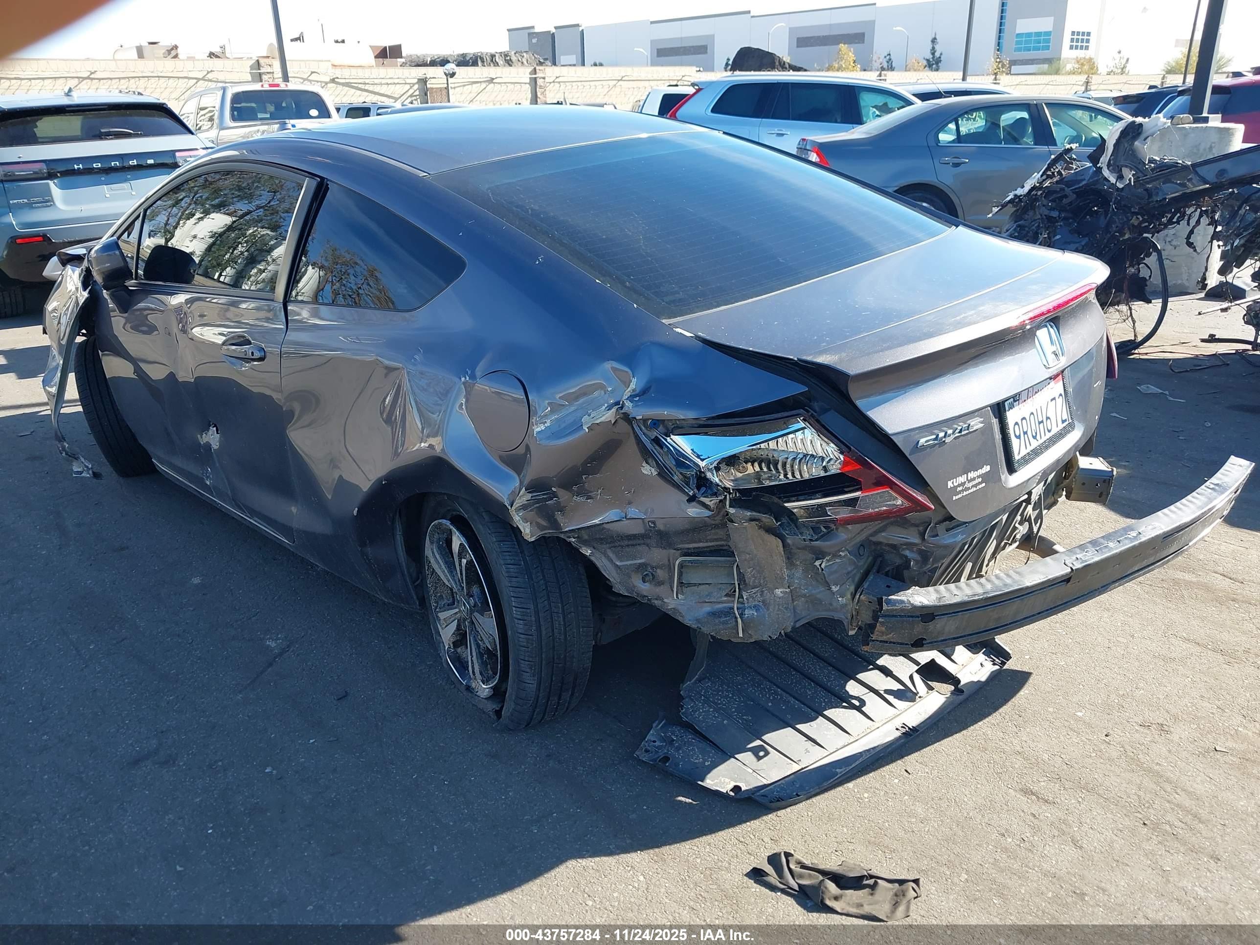 HONDA CIVIC image 3