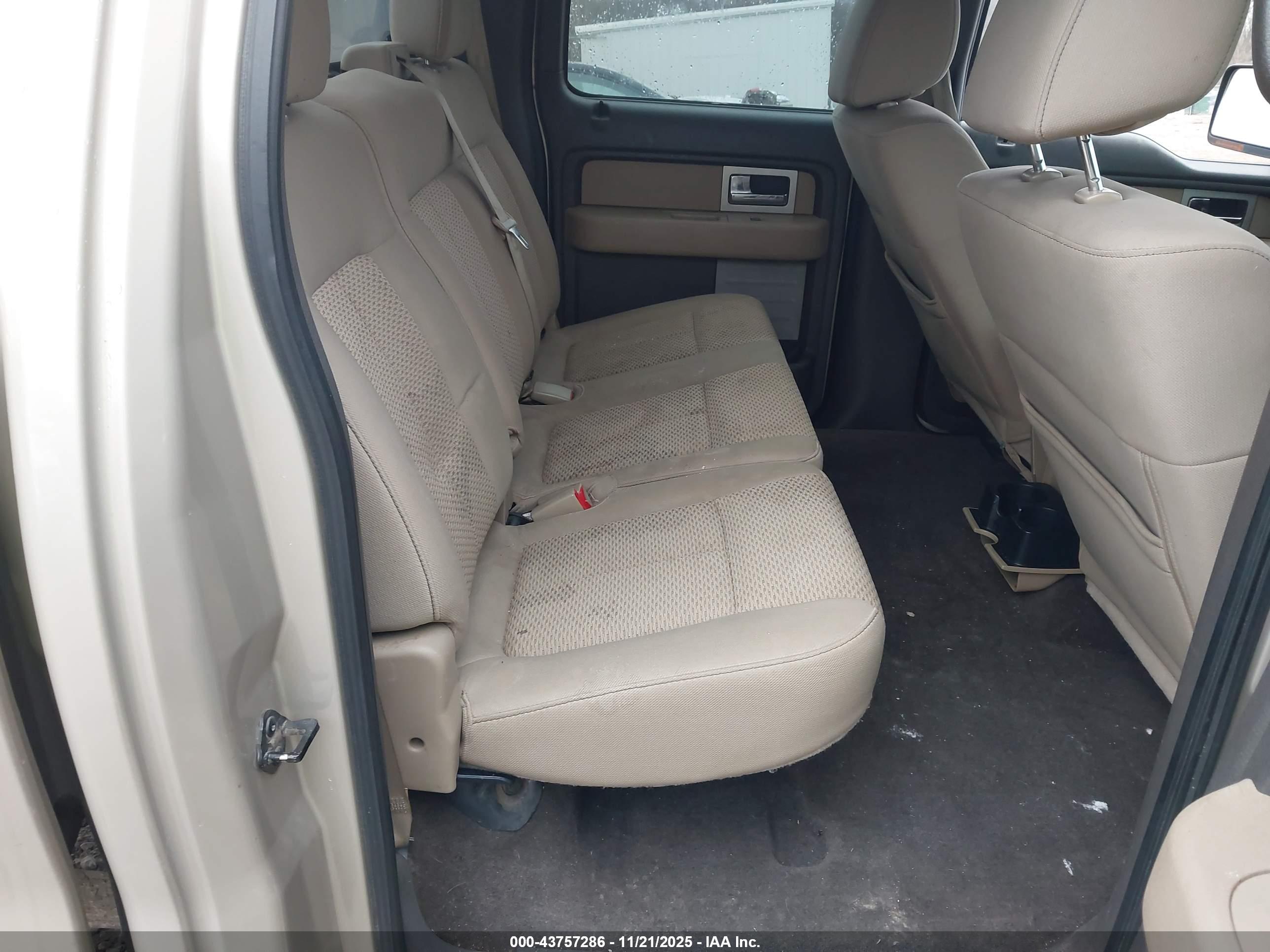 FORD F-150 image 8