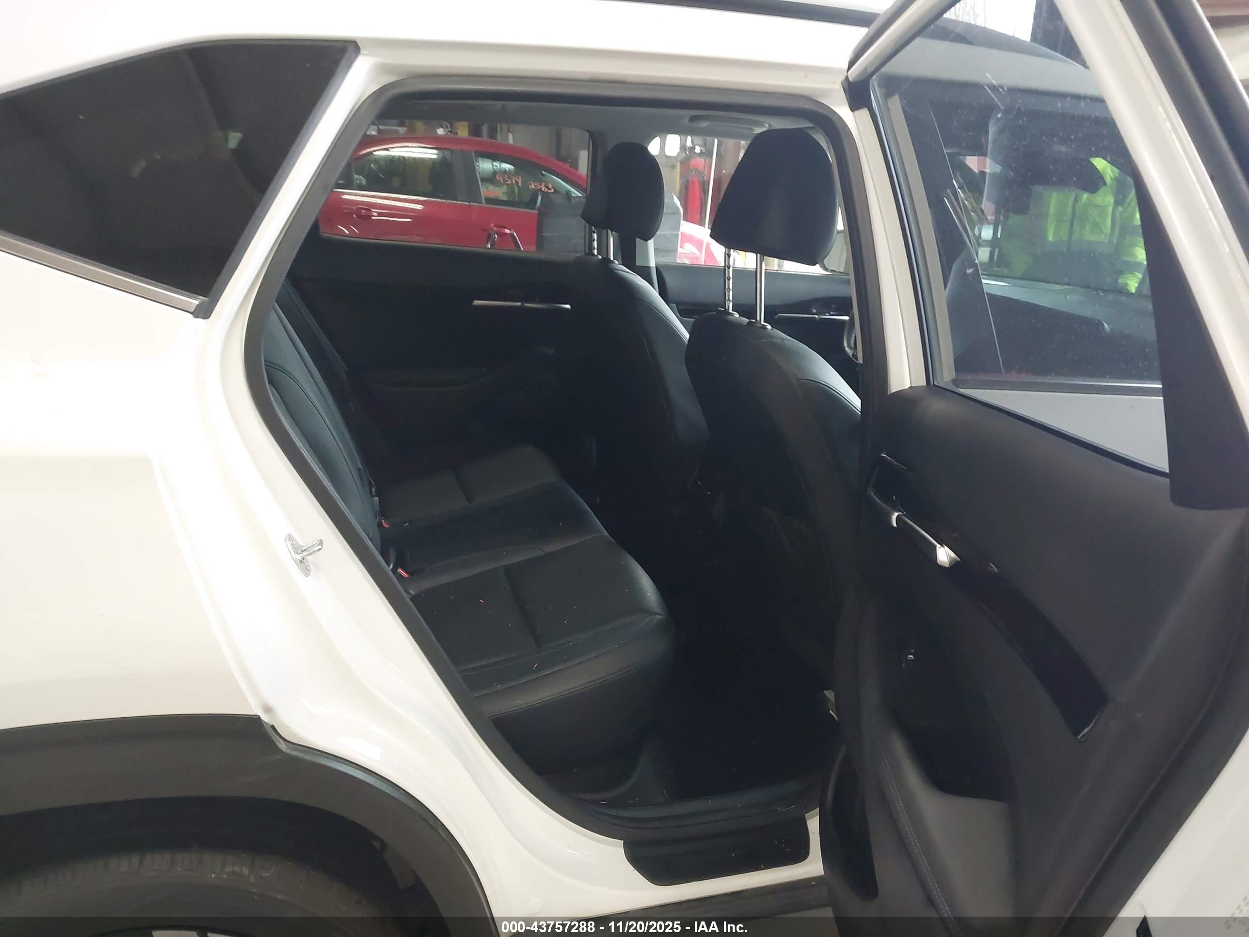 KIA SELTOS image 8