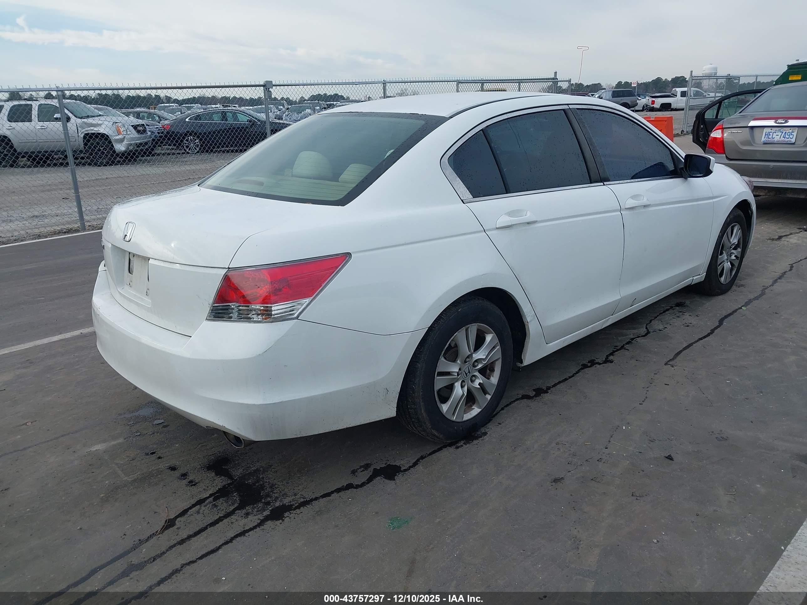 HONDA ACCORD image 4