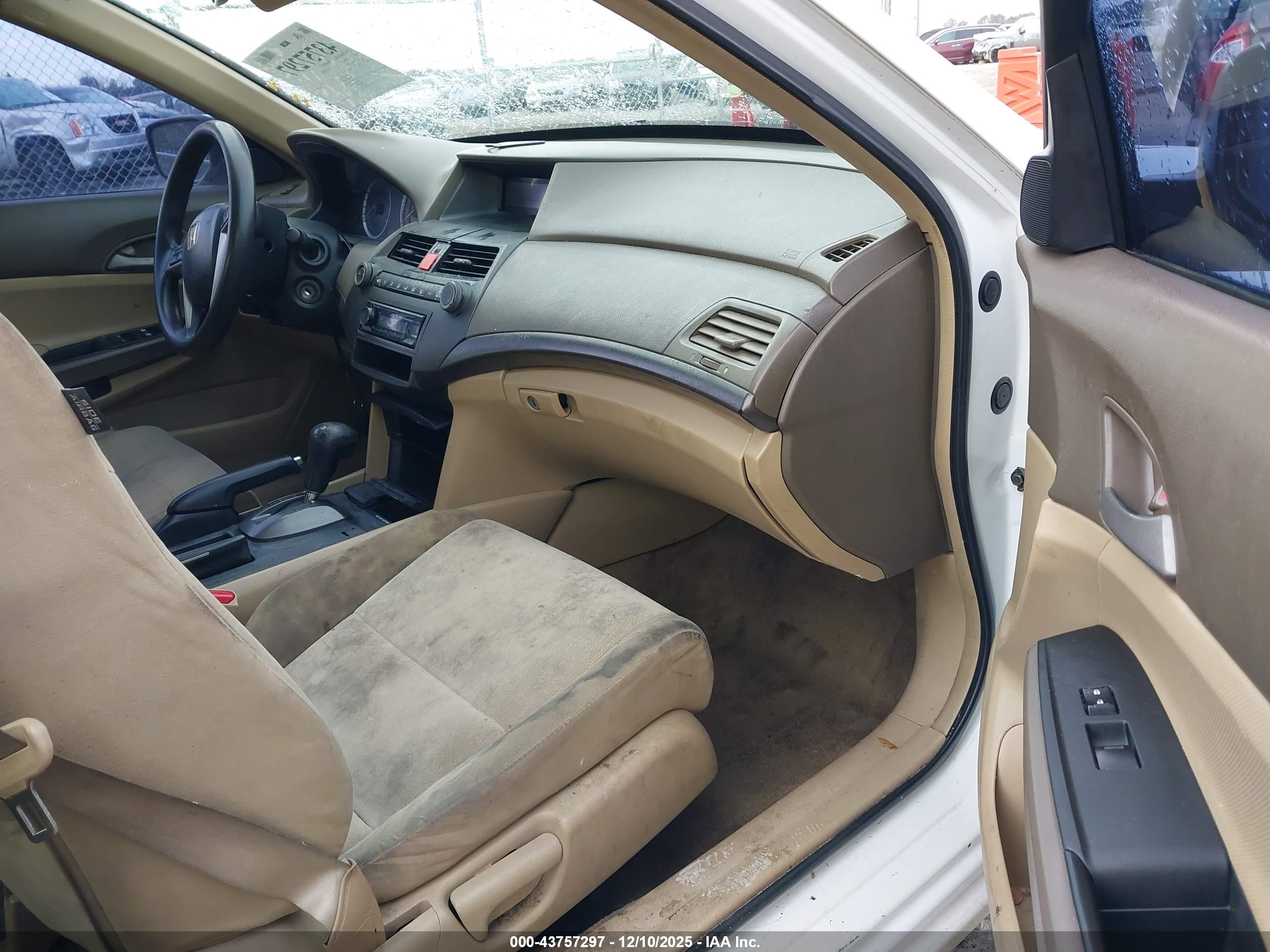 HONDA ACCORD image 5