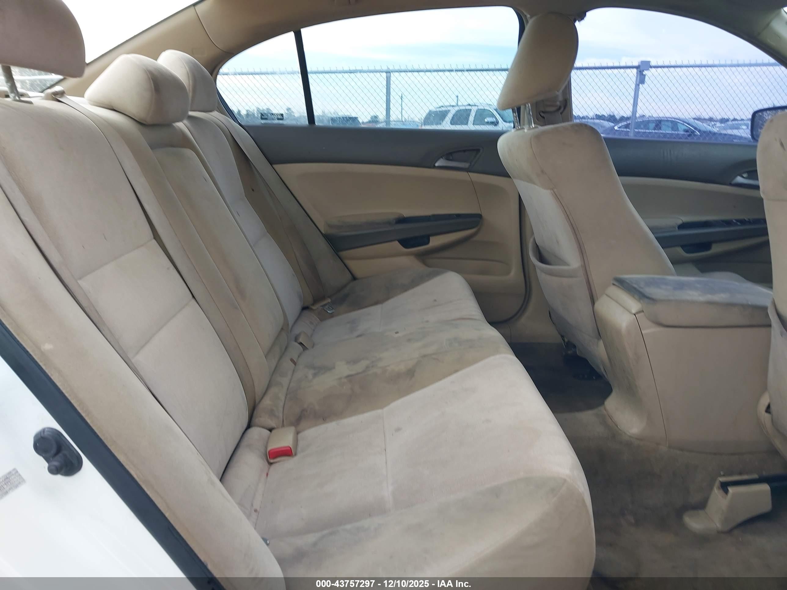 HONDA ACCORD image 8