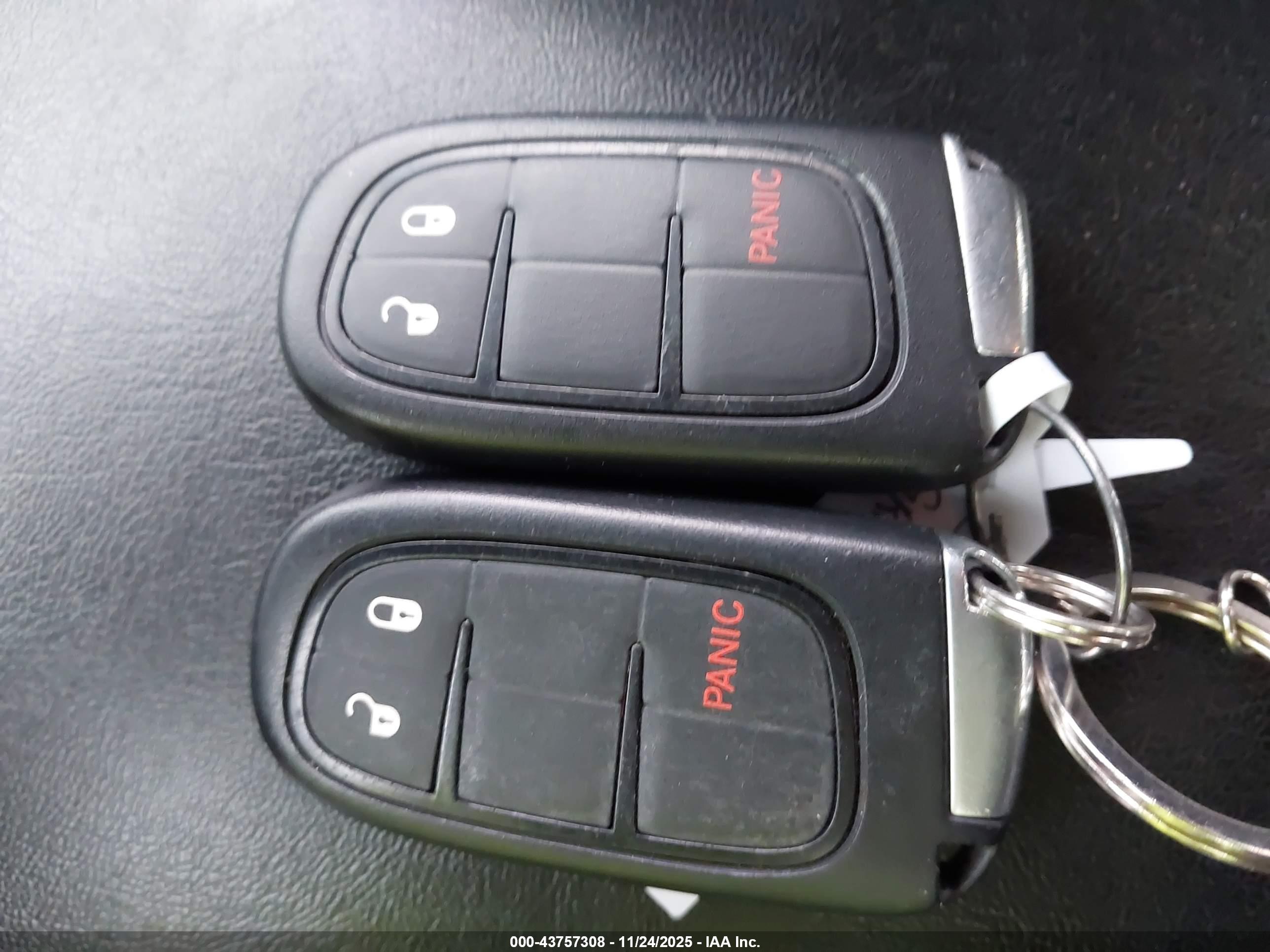 JEEP CHEROKEE image 11