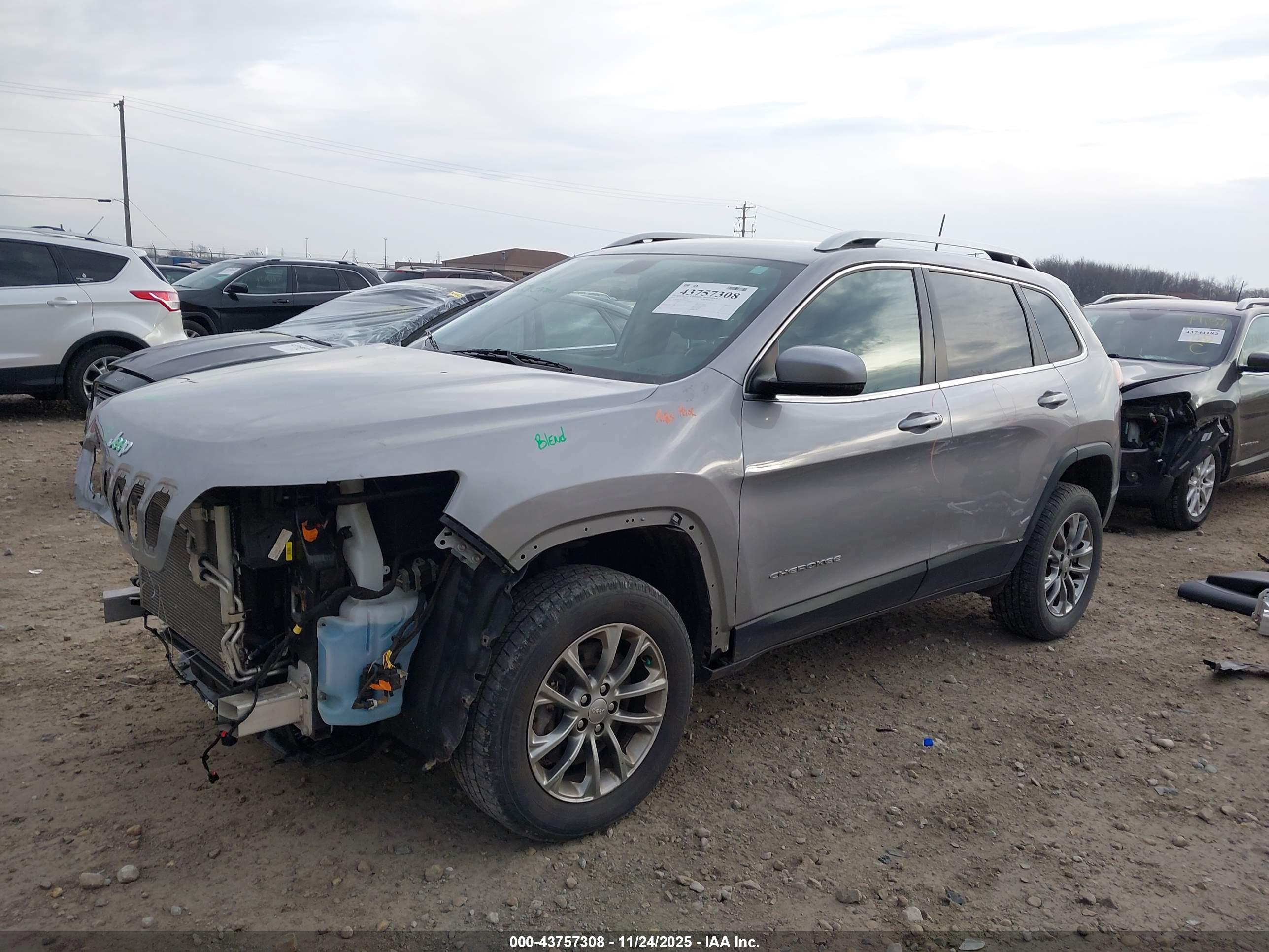 JEEP CHEROKEE image 2