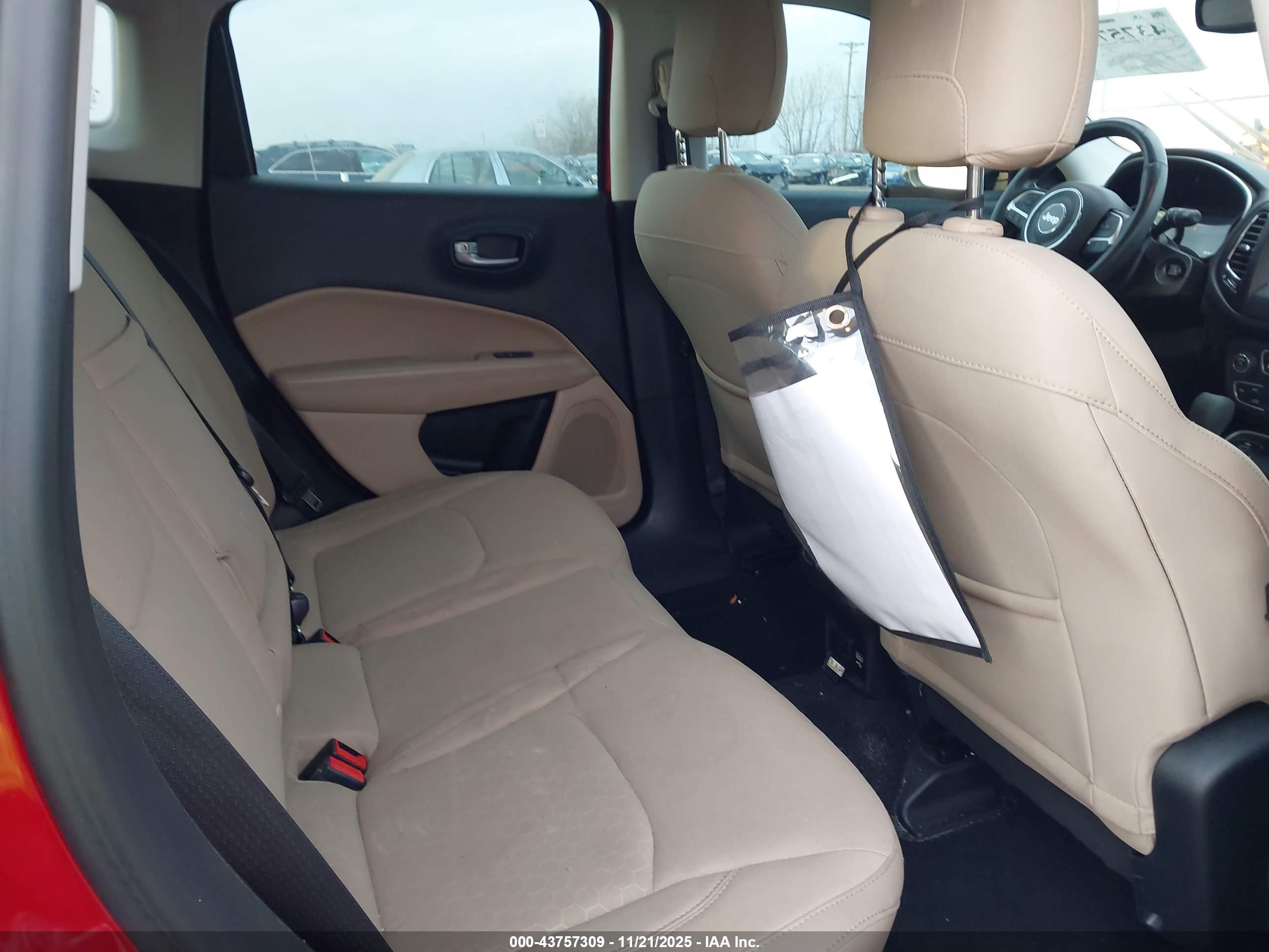 JEEP COMPASS image 8