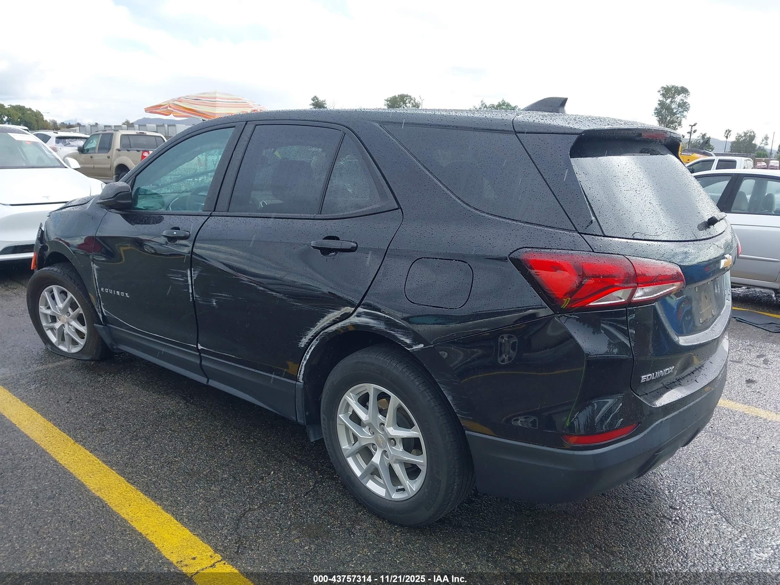 CHEVROLET EQUINOX image 3