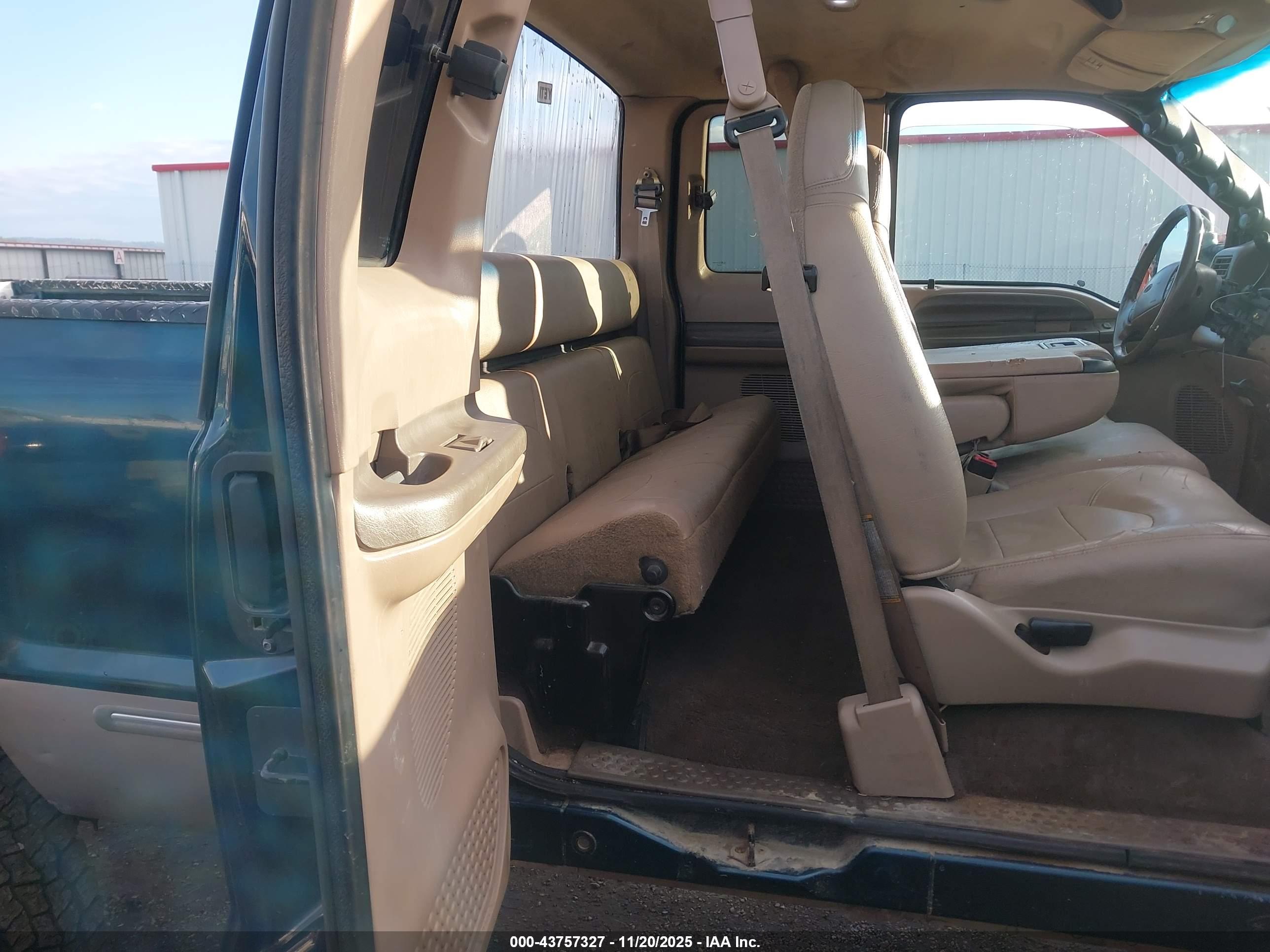 FORD F-250 image 8