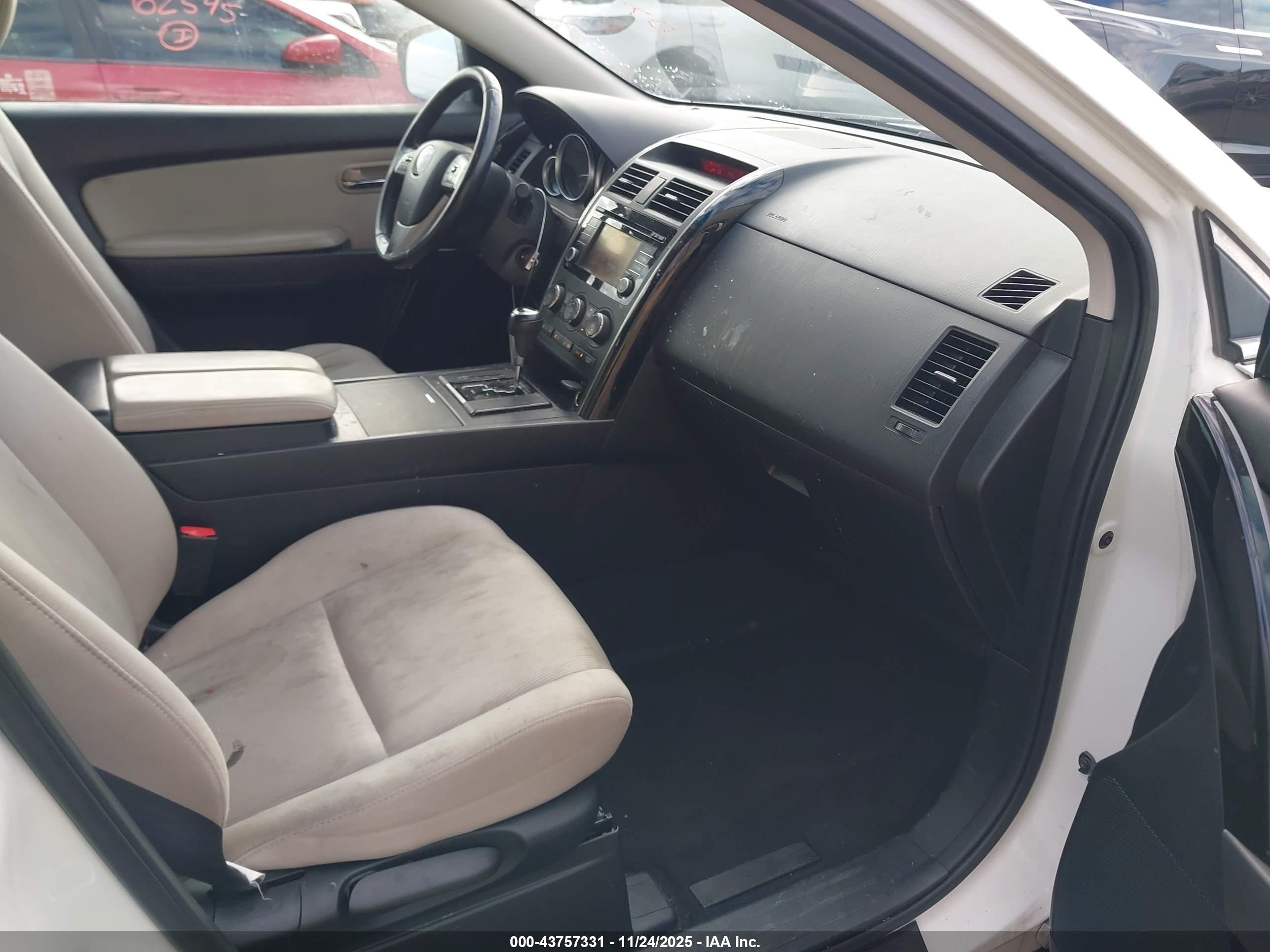 MAZDA CX-9 image 5