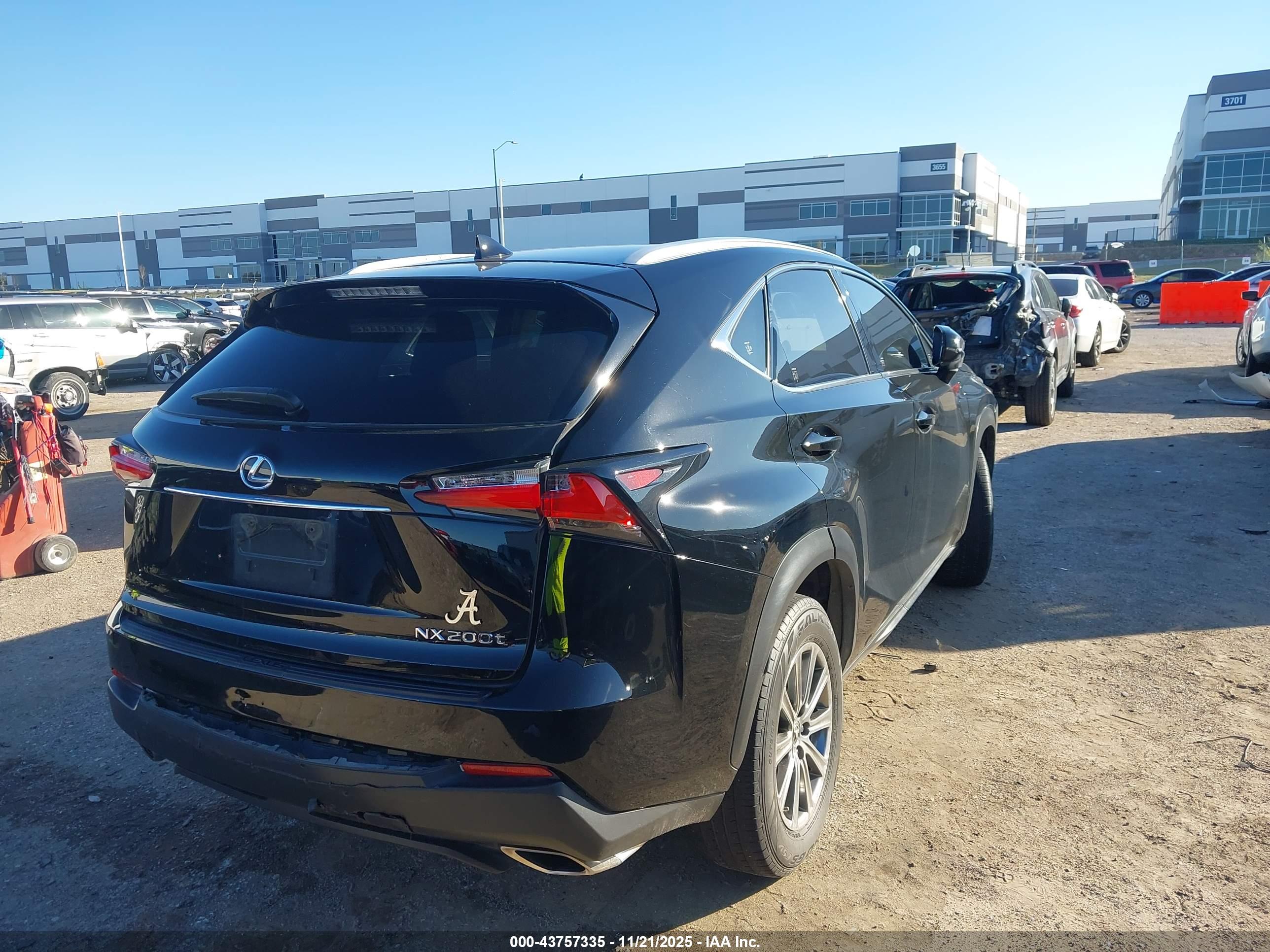 LEXUS NX image 4