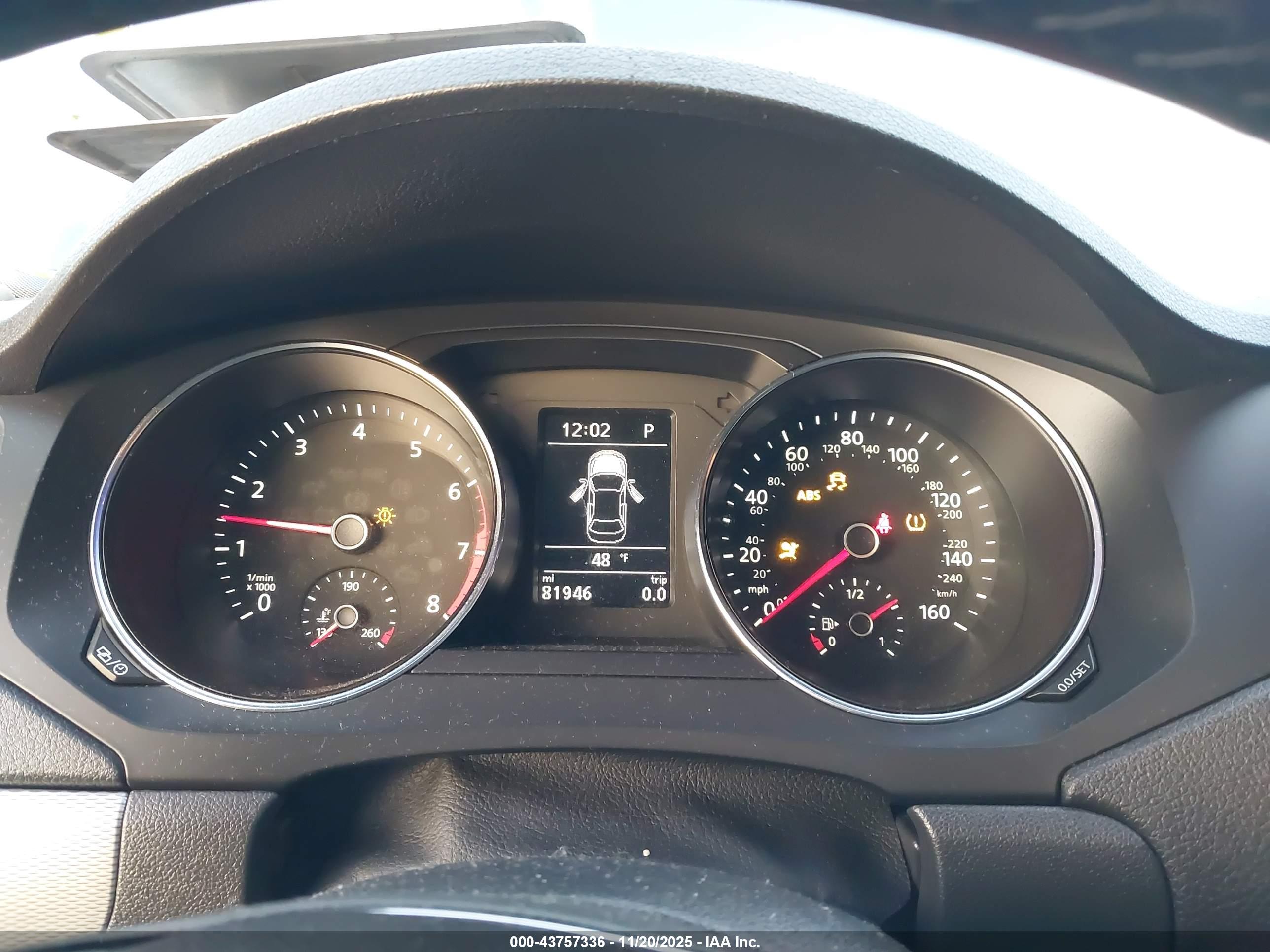 VOLKSWAGEN JETTA image 7