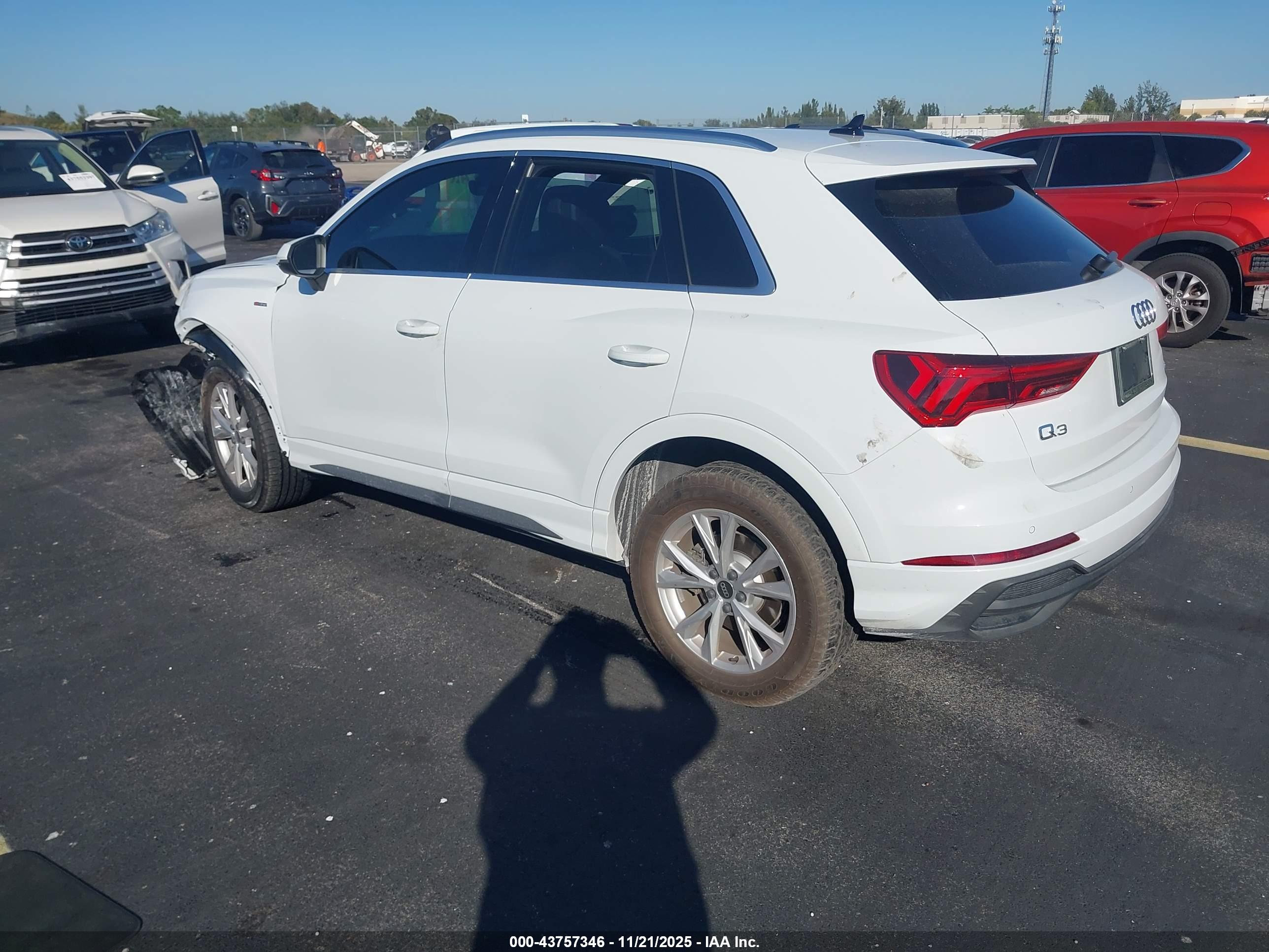 AUDI Q3 image 3