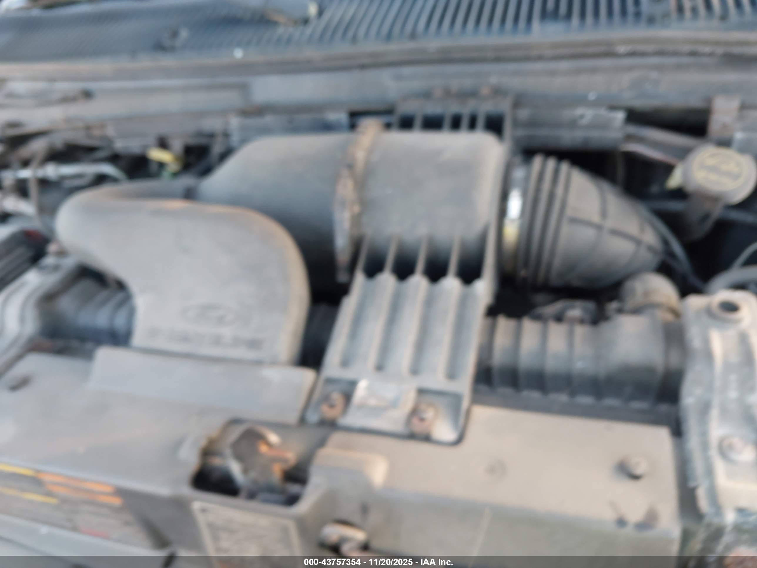 FORD E-150 image 10