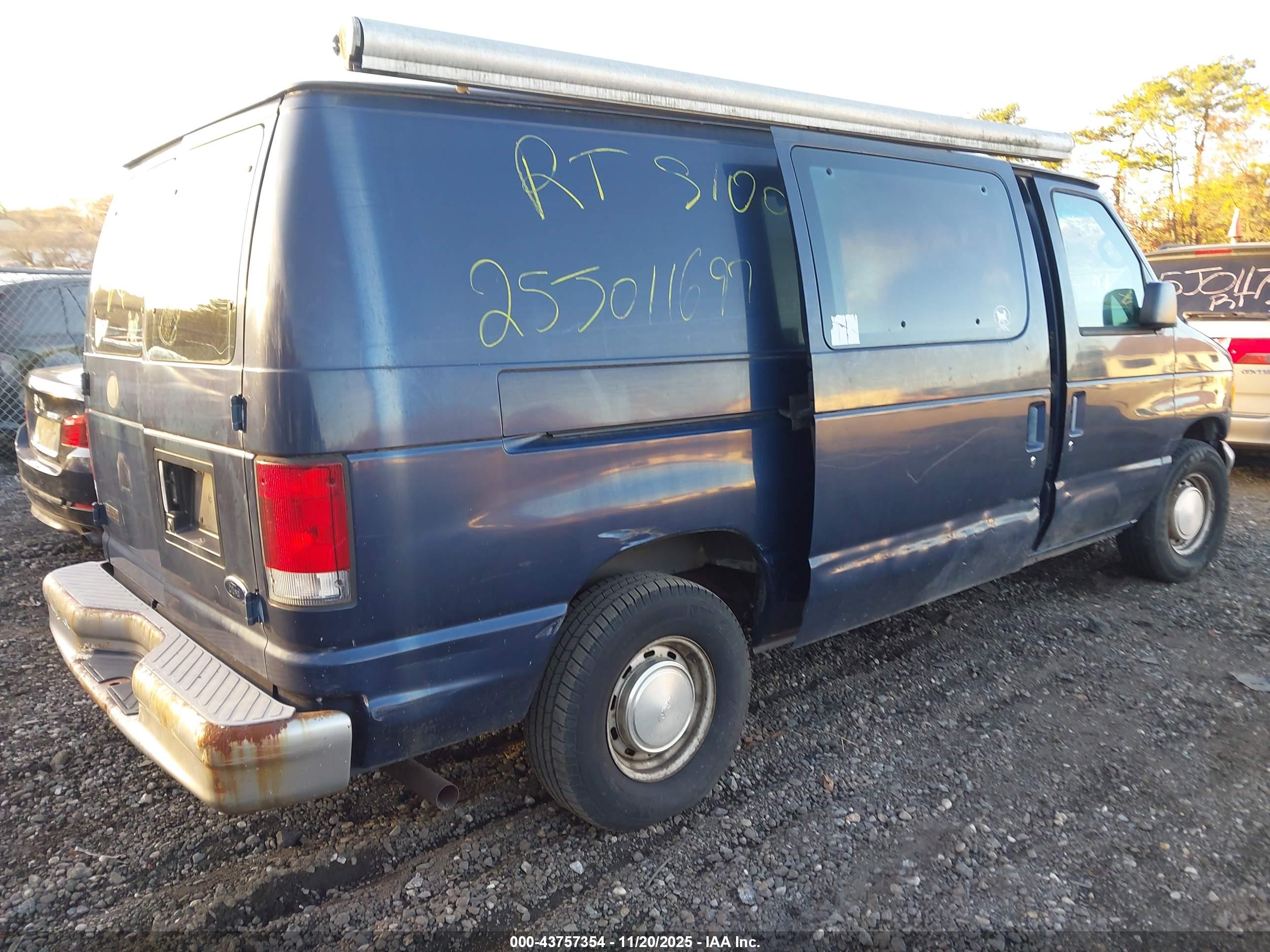 FORD E-150 image 4