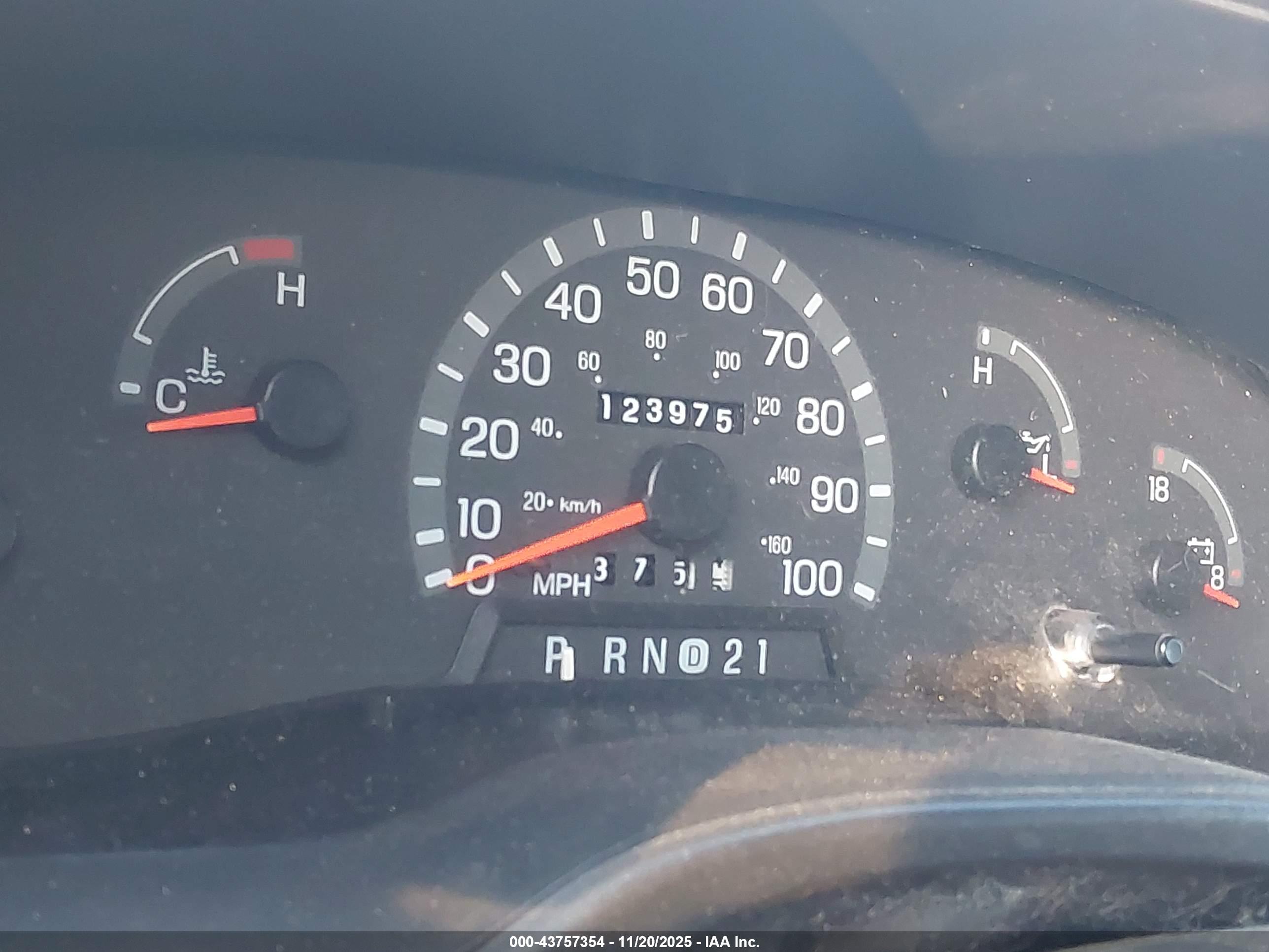 FORD E-150 image 7