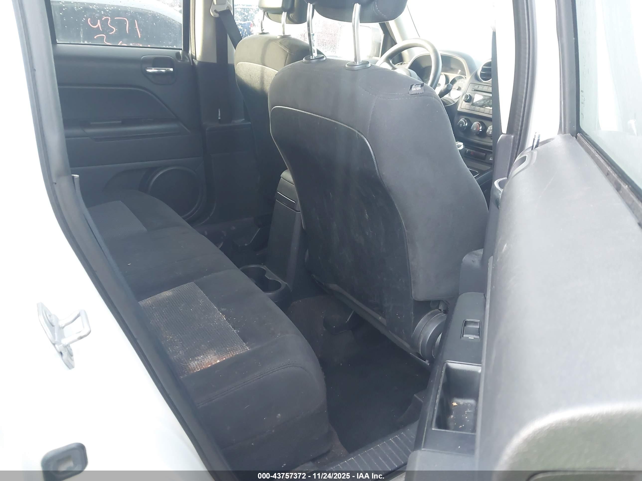 JEEP PATRIOT image 8