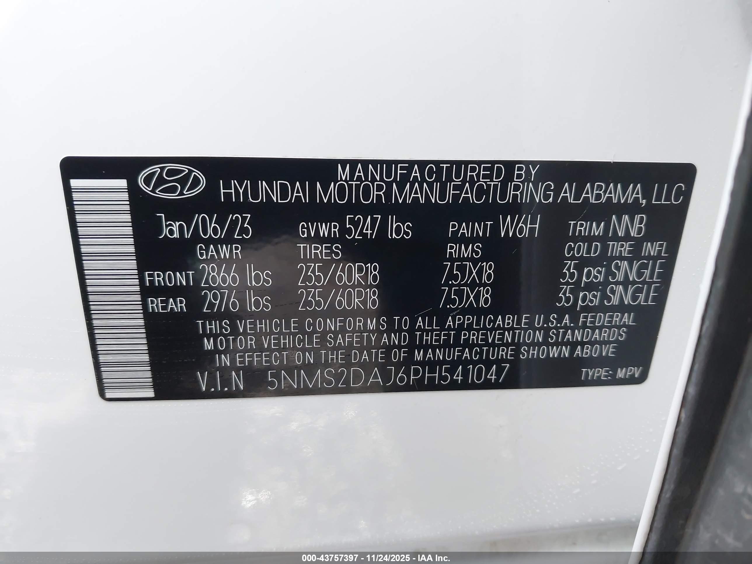 HYUNDAI SANTA image 9