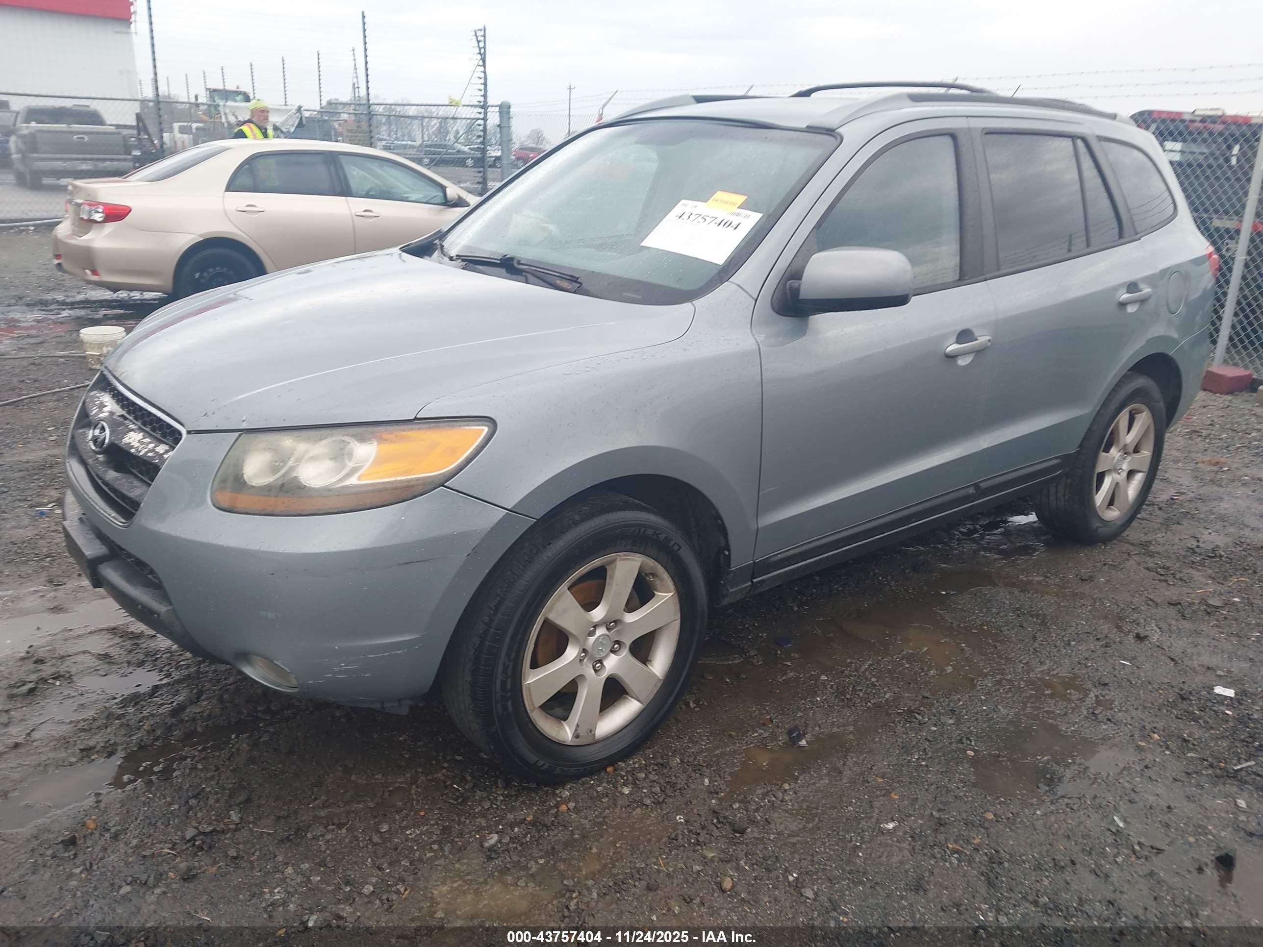 HYUNDAI SANTA image 2