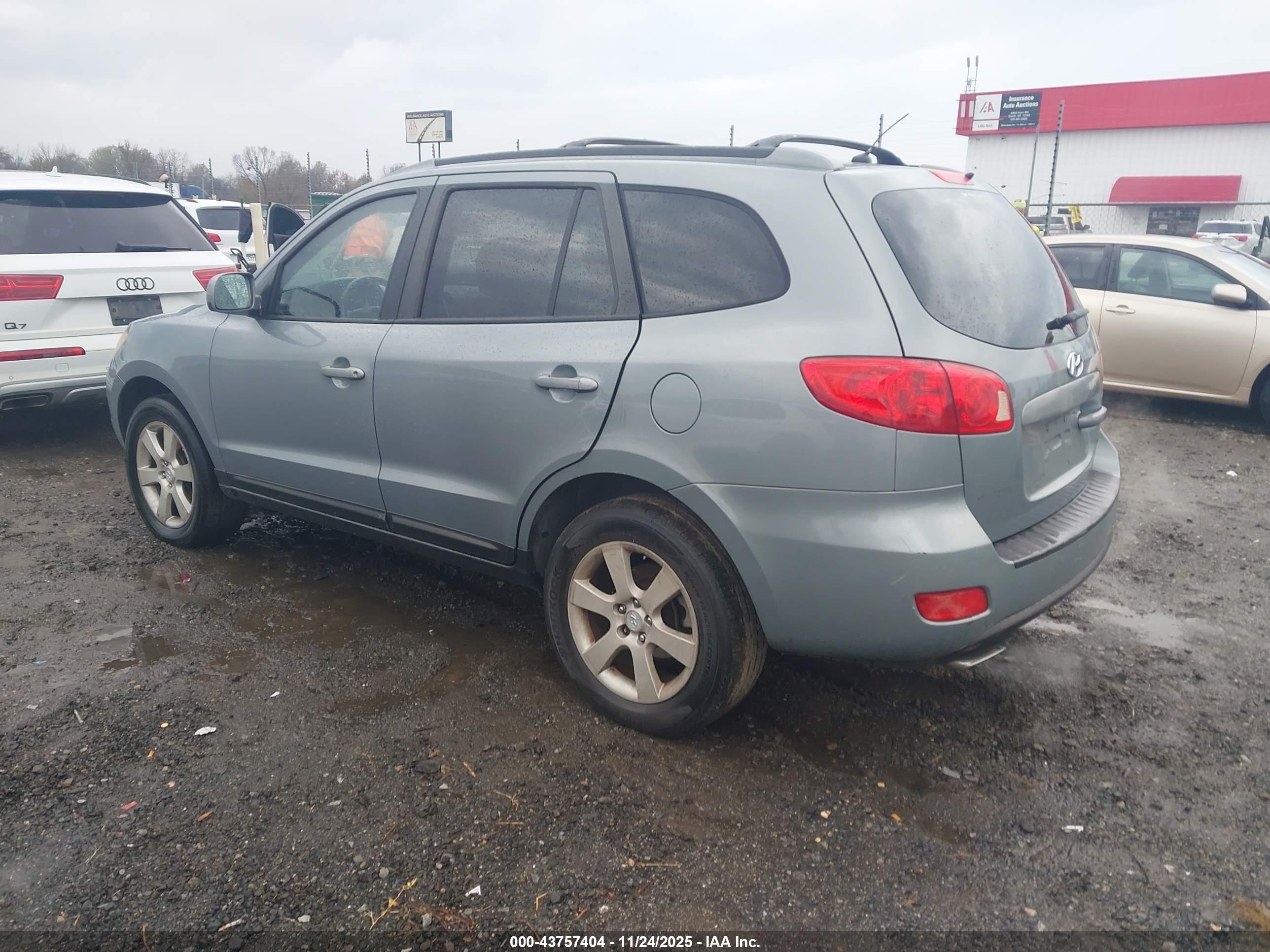 HYUNDAI SANTA image 3