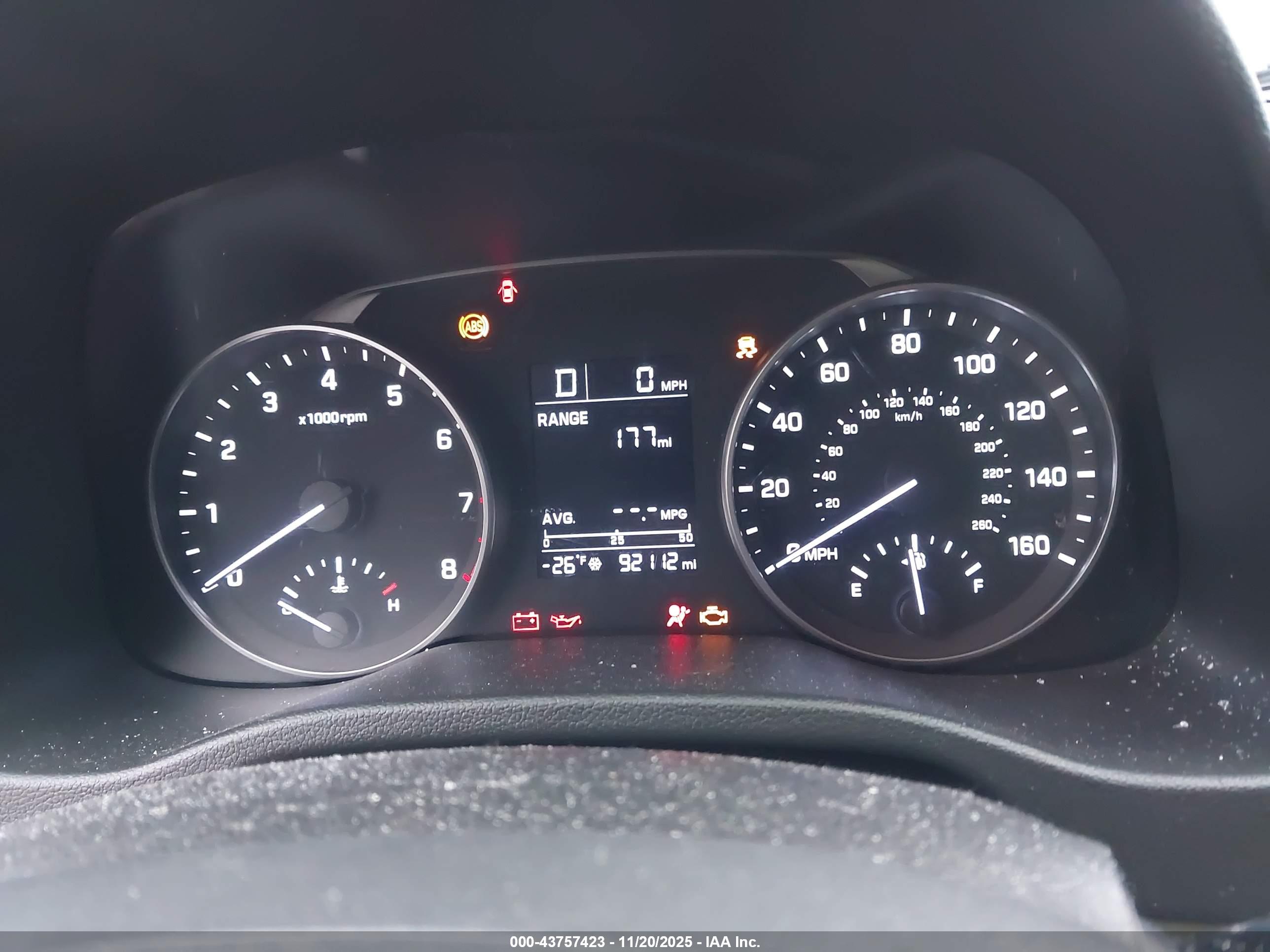 HYUNDAI ELANTRA image 7