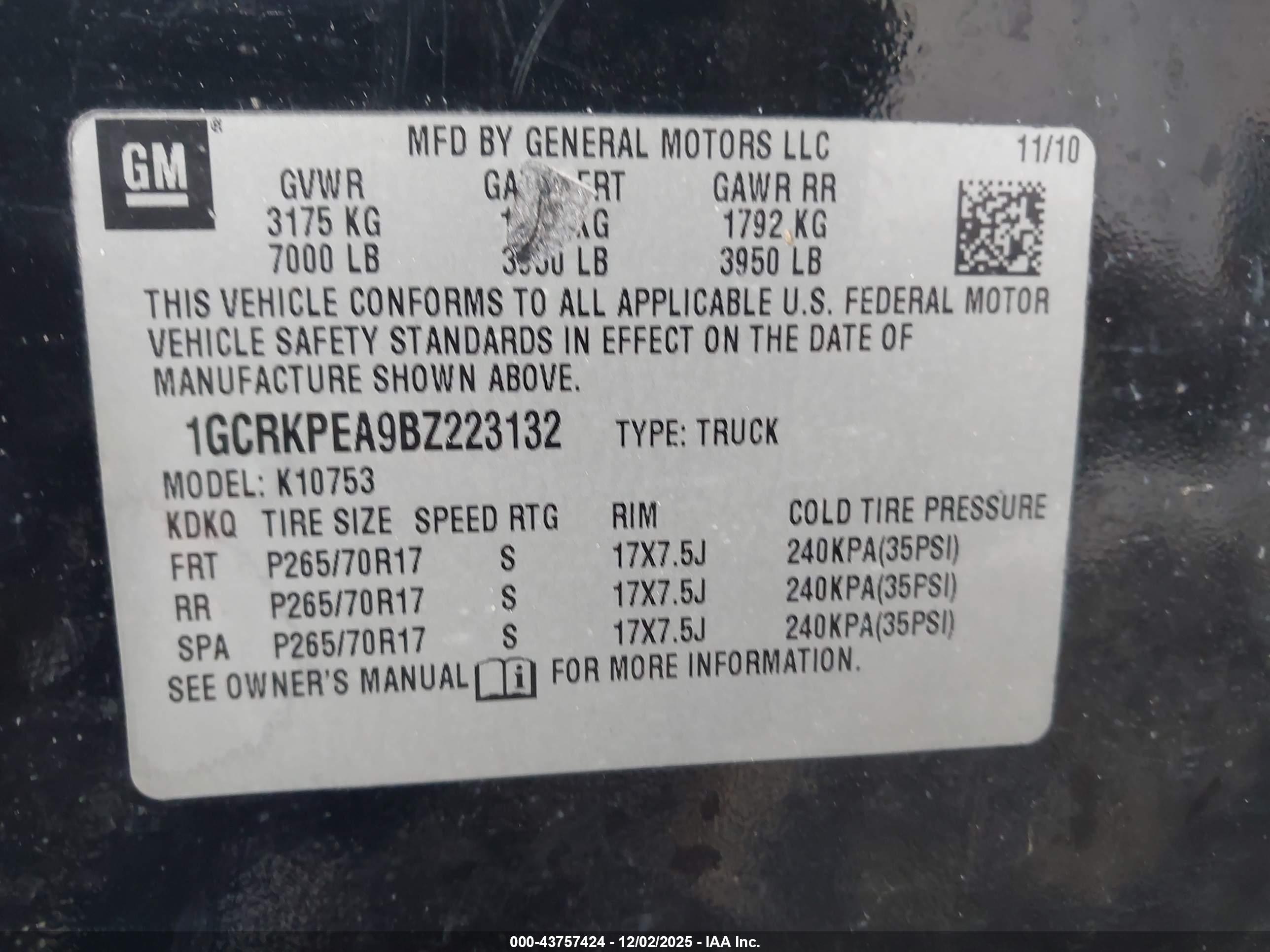 CHEVROLET SILVERADO image 9